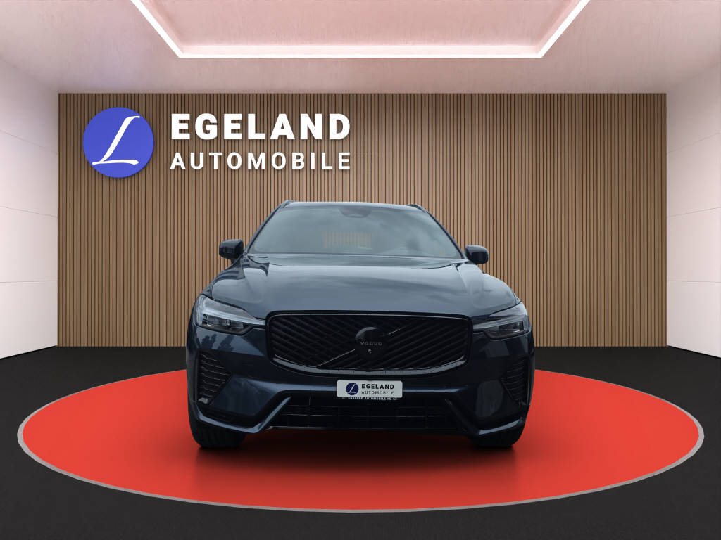 VOLVO XC60 2.0 B5 MH Plus Black Edition AWD-showroom-element-2