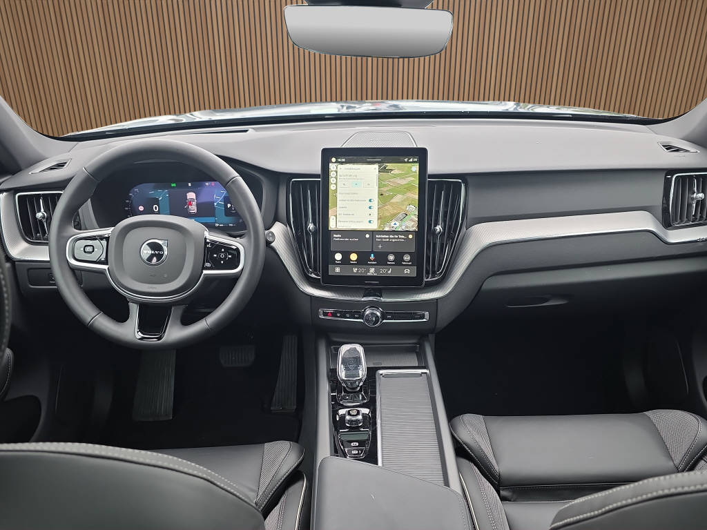 VOLVO XC60 2.0 B5 MH Plus Black Edition AWD-image-21