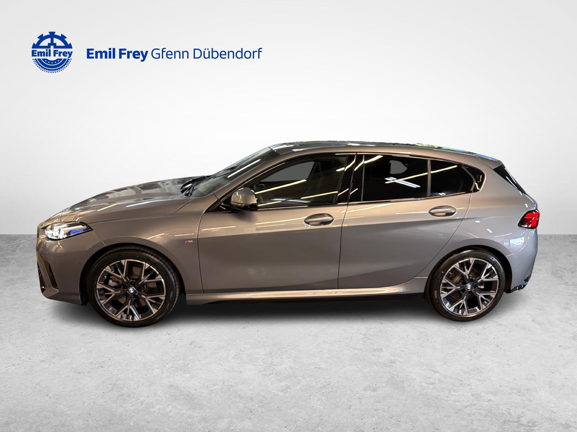 BMW 123 xDrive-image-5