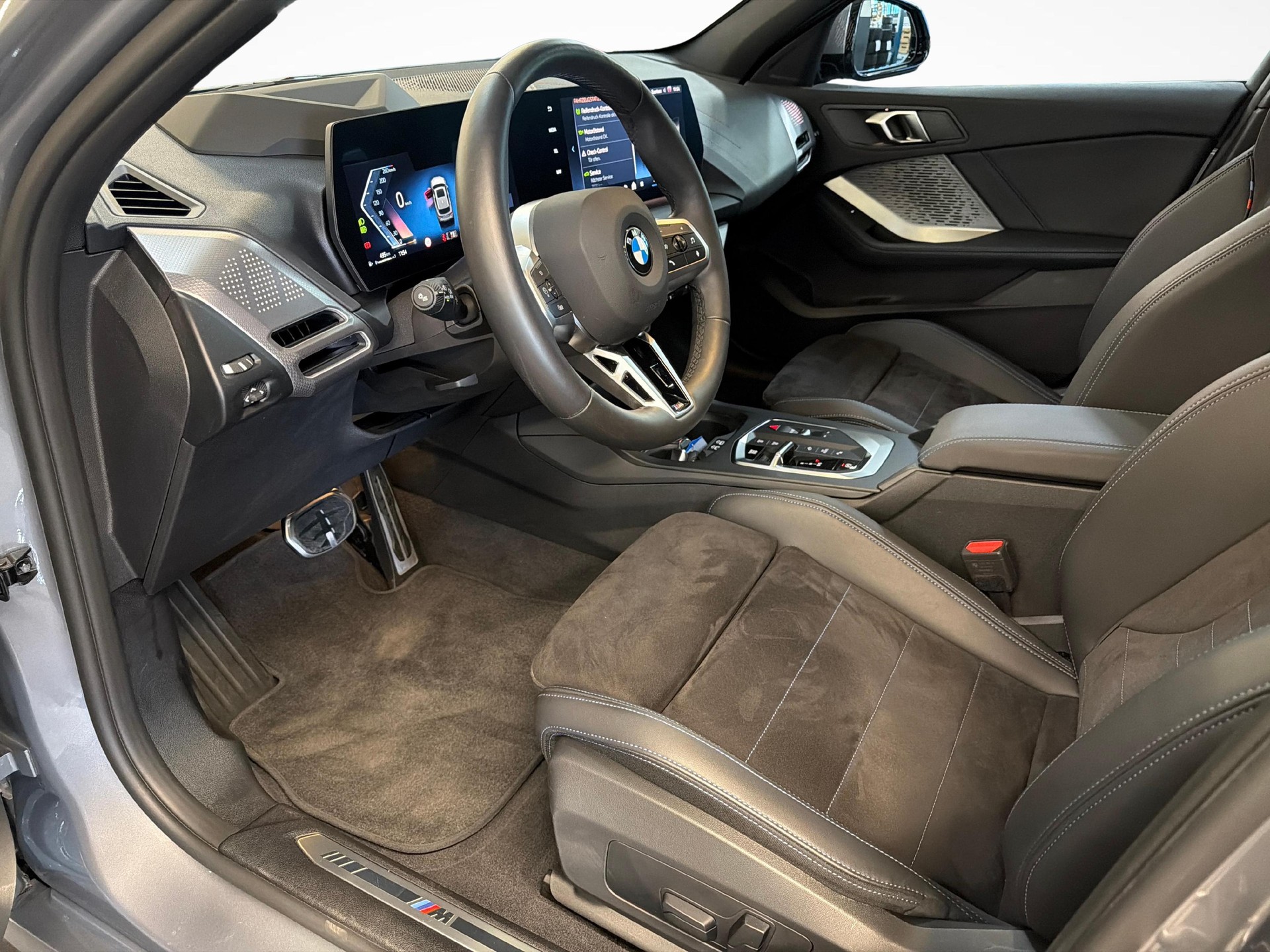 BMW 123 xDrive-image-10
