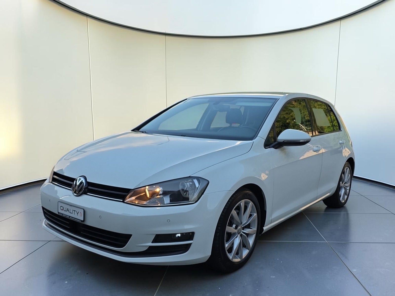 VW Golf 1.4 TSI Highline DSG-image-0