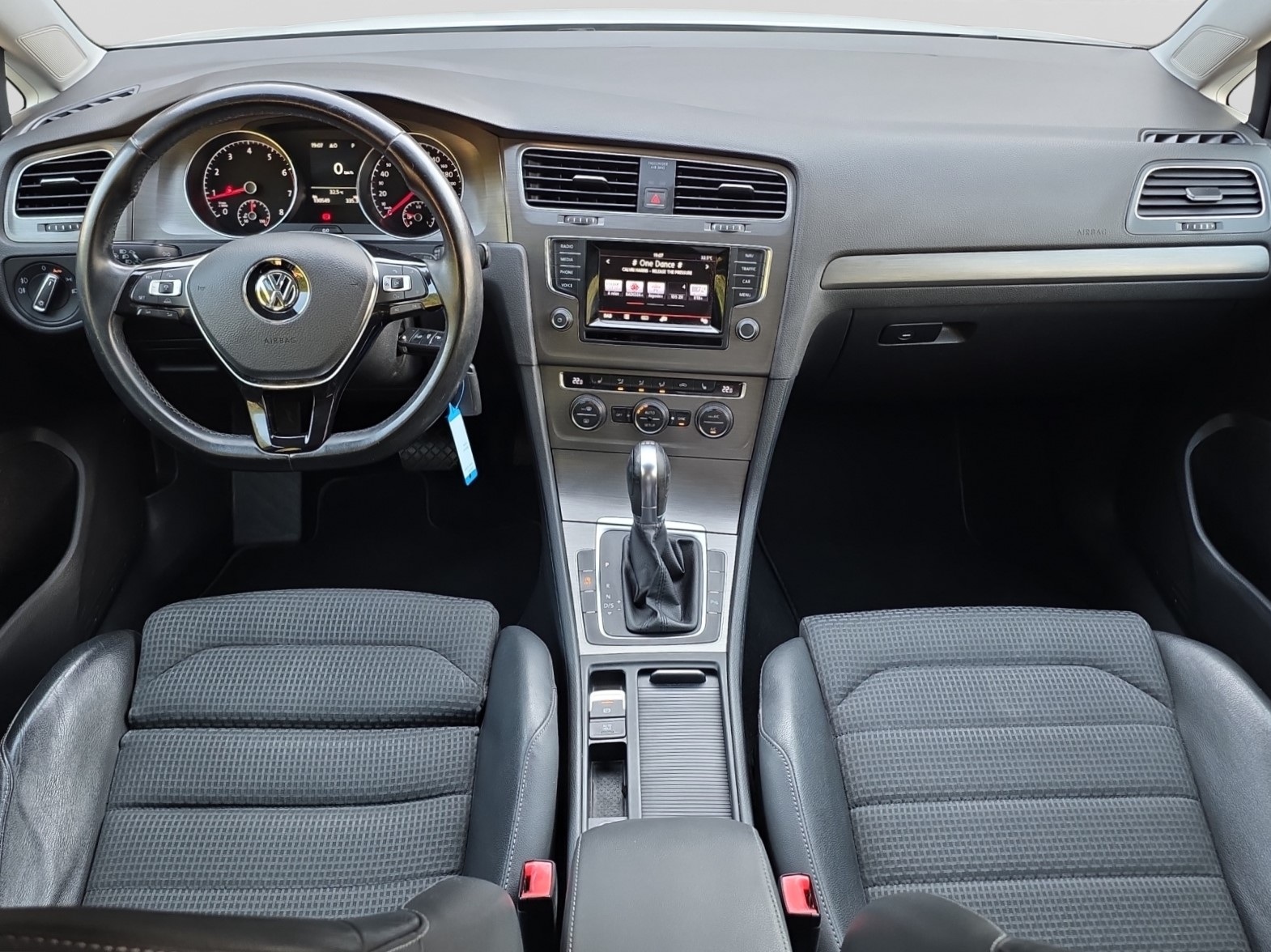 VW Golf 1.4 TSI Highline DSG-image-8