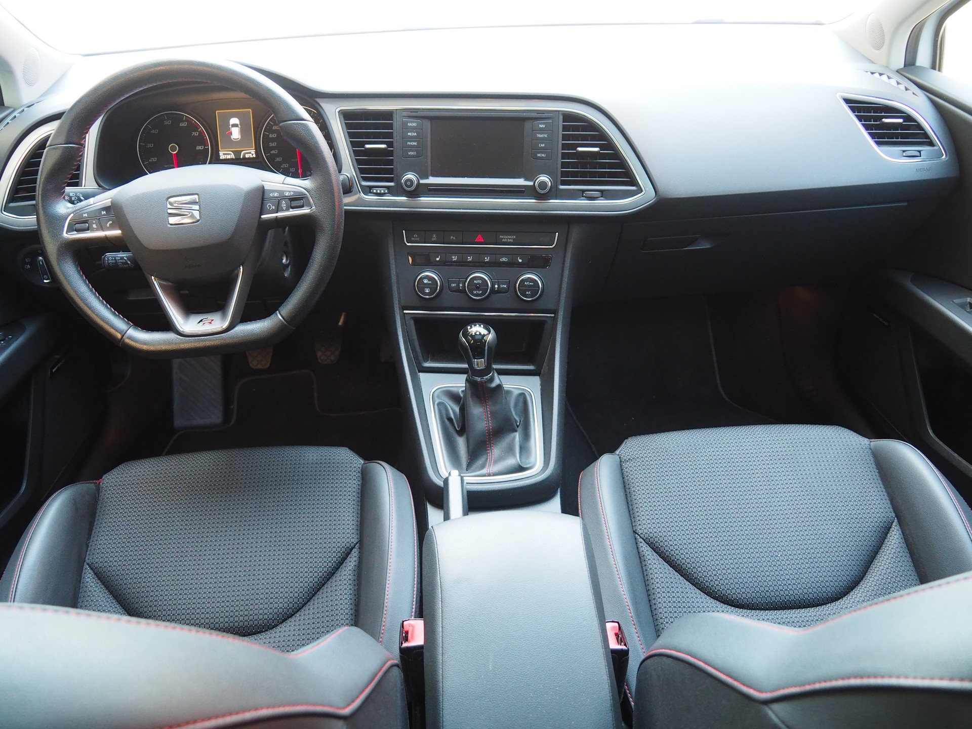 SEAT Leon SC 1.8 TSI FR-image-6
