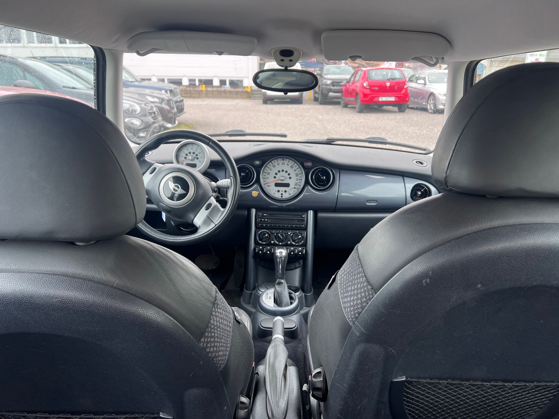 MINI Cooper-image-6