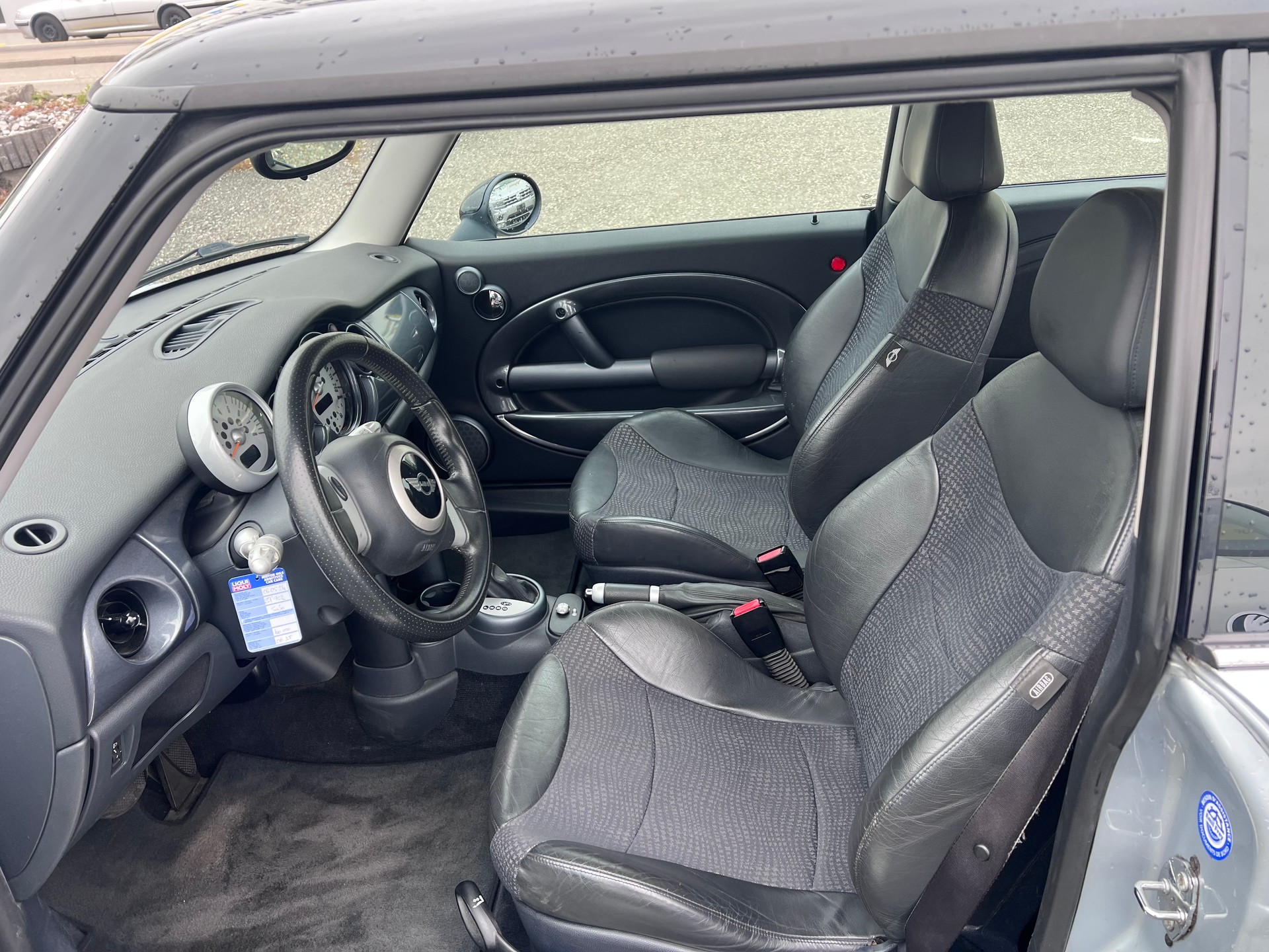 MINI Cooper-image-8