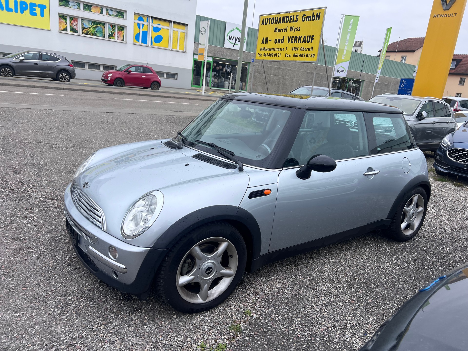 MINI Cooper-image-1