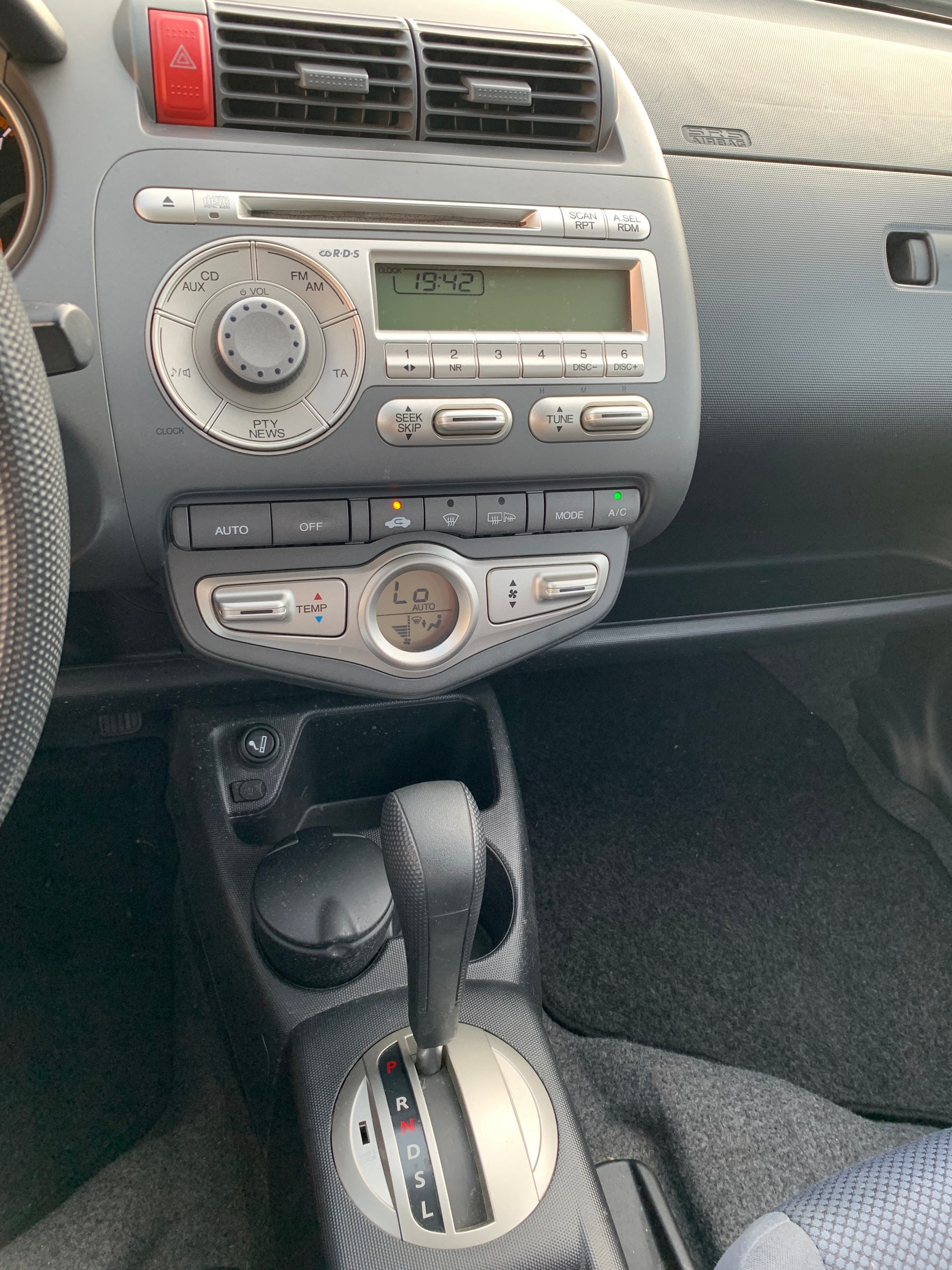 HONDA Jazz 1.4i LS-image-9