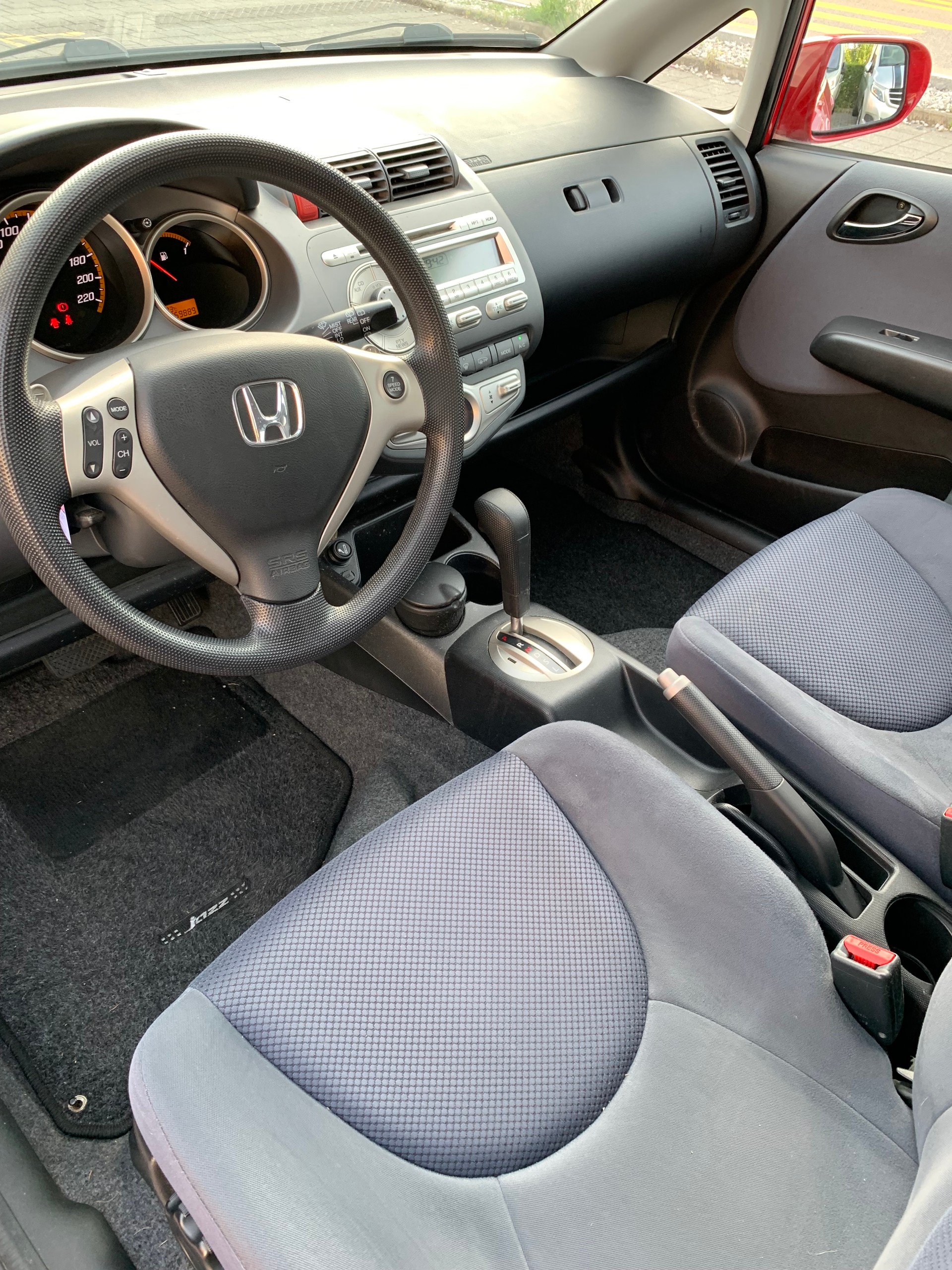 HONDA Jazz 1.4i LS-image-8