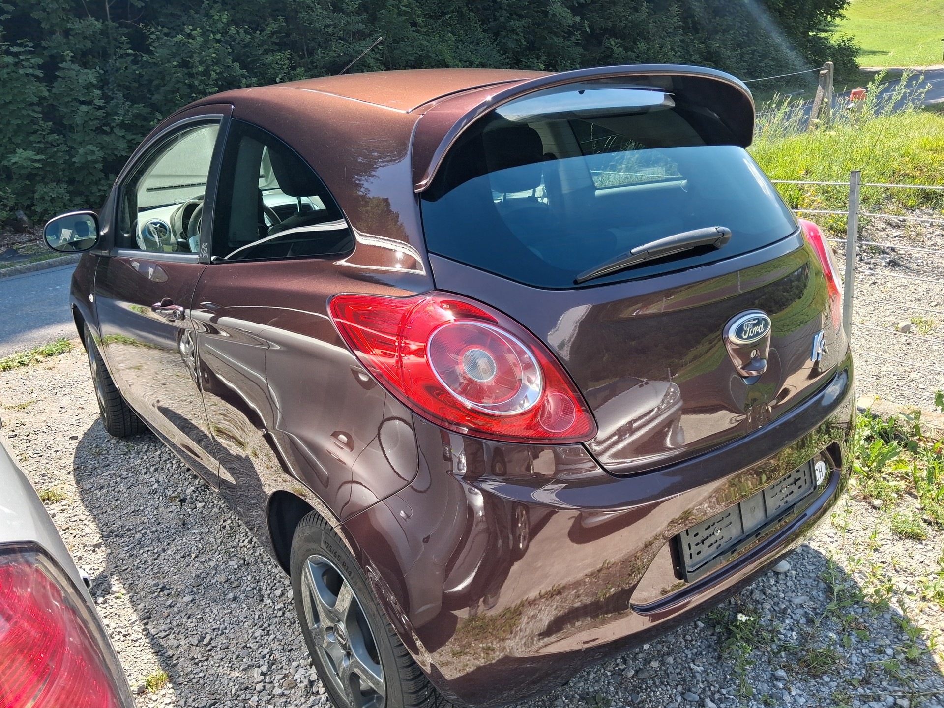 FORD KA 1.25 Titanium-image-2