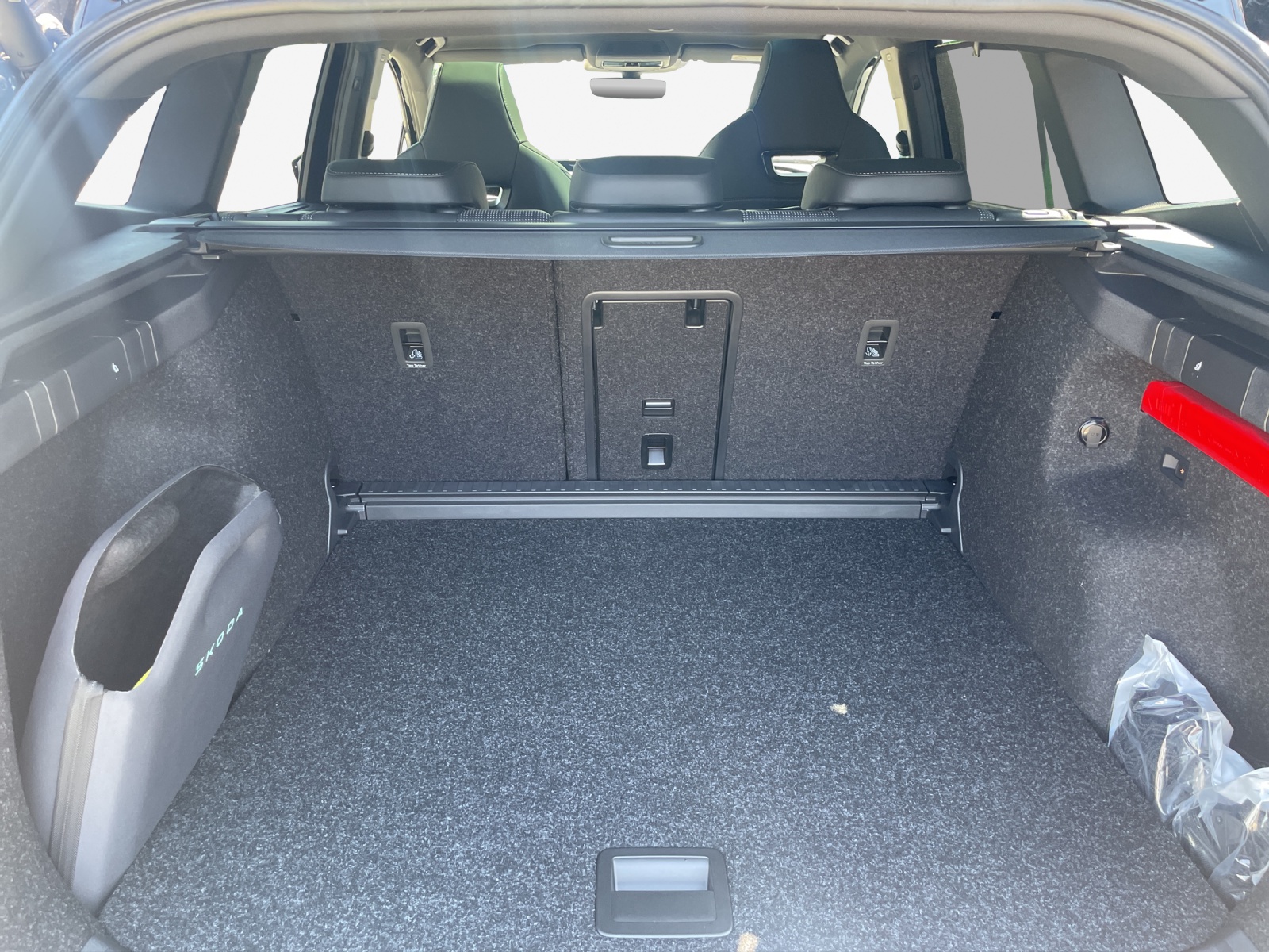 SKODA Enyaq 4x4 RS-image-12