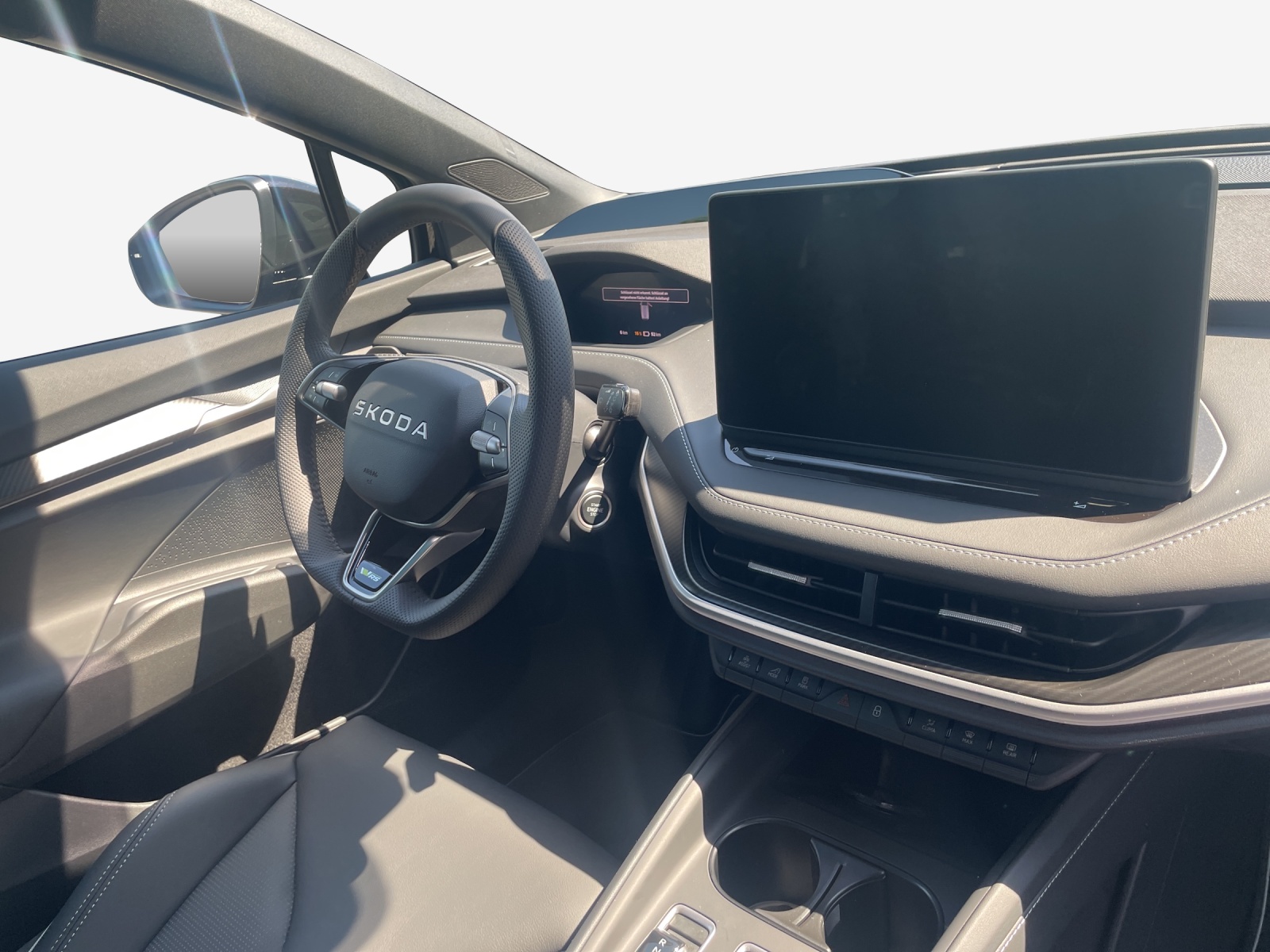 SKODA Enyaq 4x4 RS-image-8