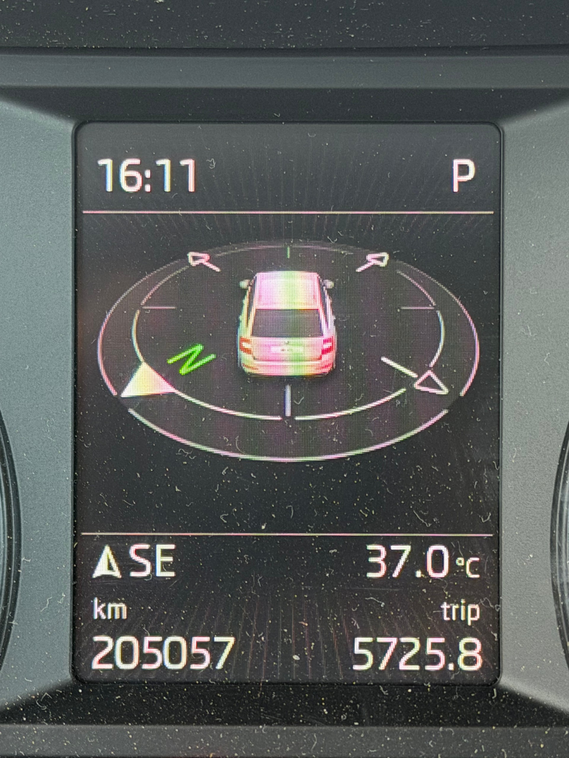 SKODA Octavia Combi 1.8 TSI Ambition 4x4 DSG-image-9