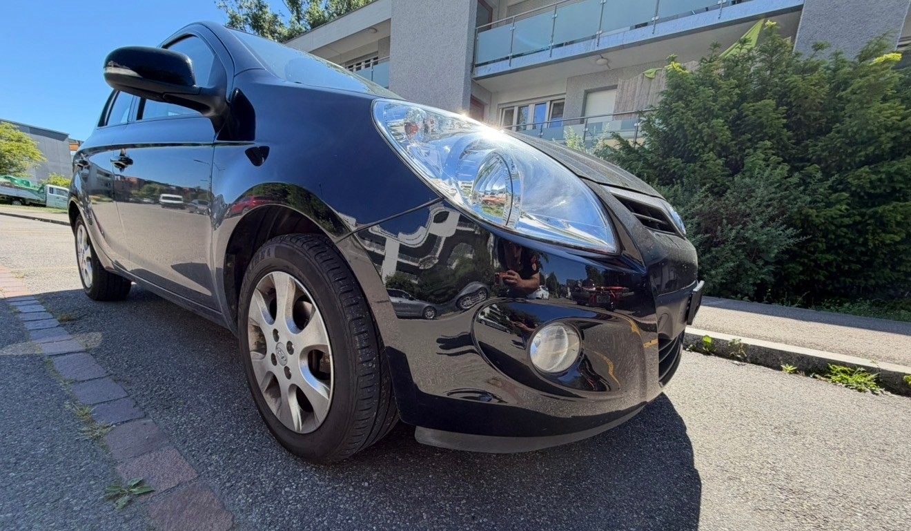 HYUNDAI i20 1.4 Style-image-3