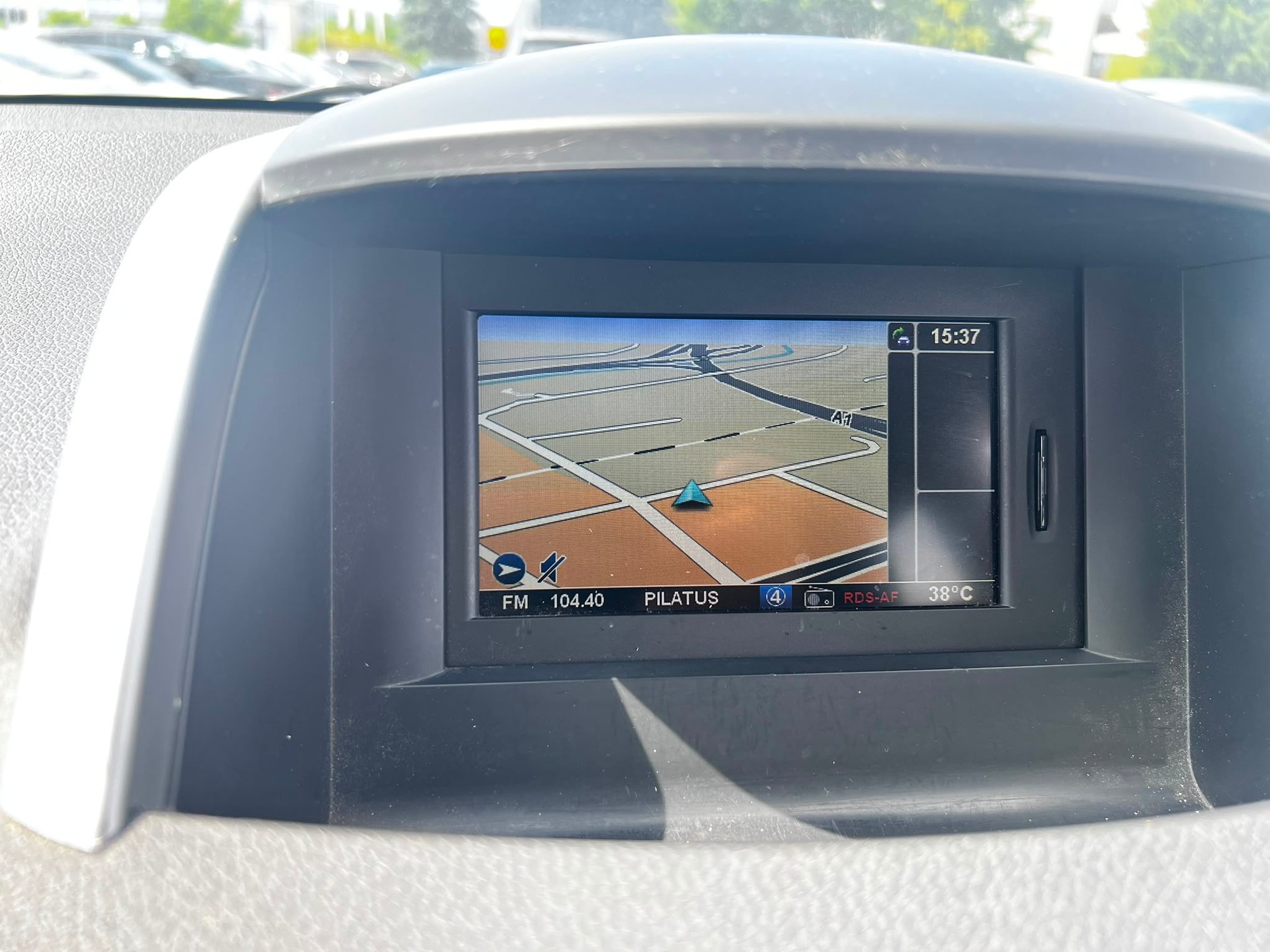 RENAULT Koleos 2.0 dCi Dynamique 4x4 Automatic-image-11