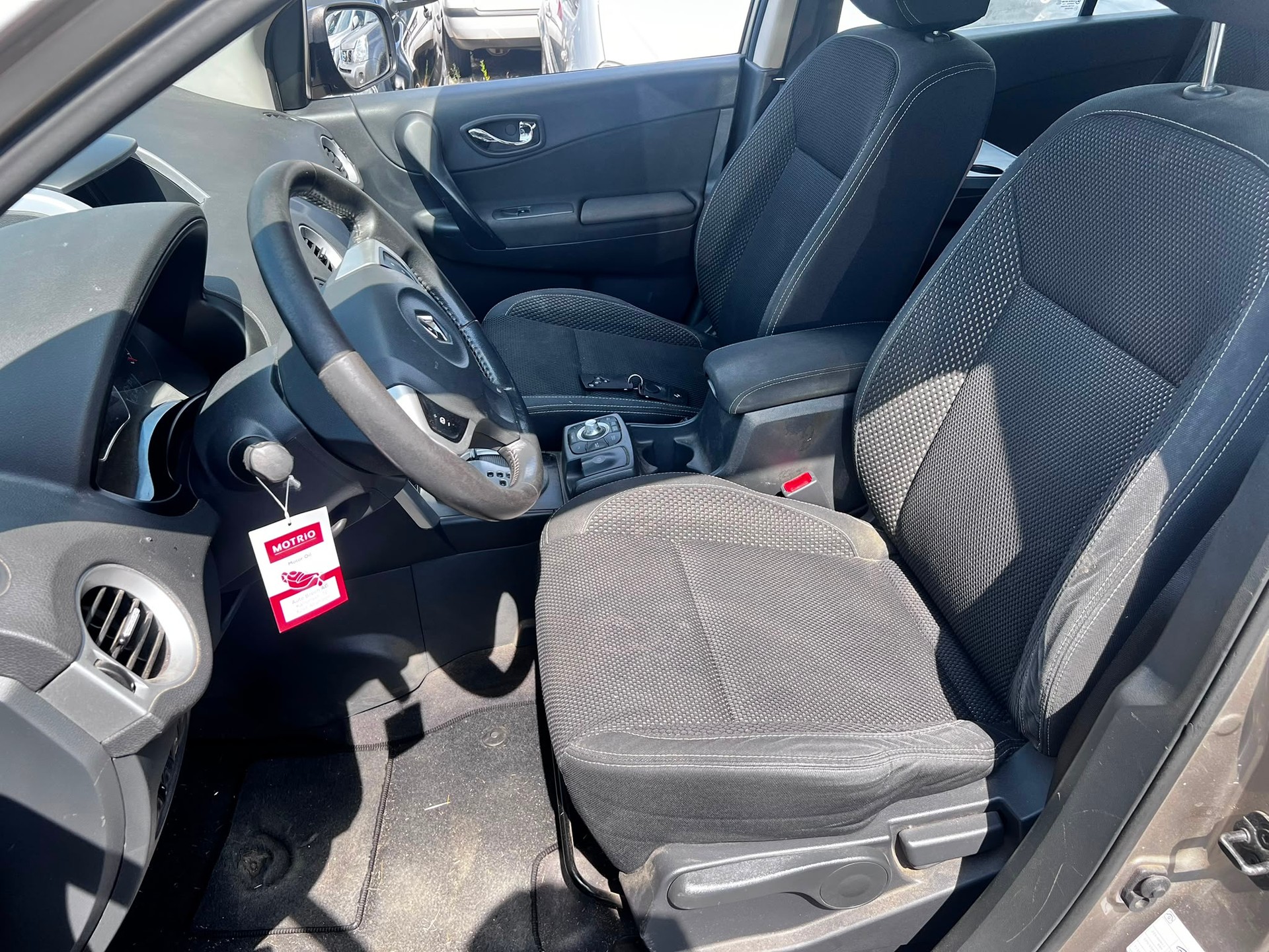 RENAULT Koleos 2.0 dCi Dynamique 4x4 Automatic-image-7