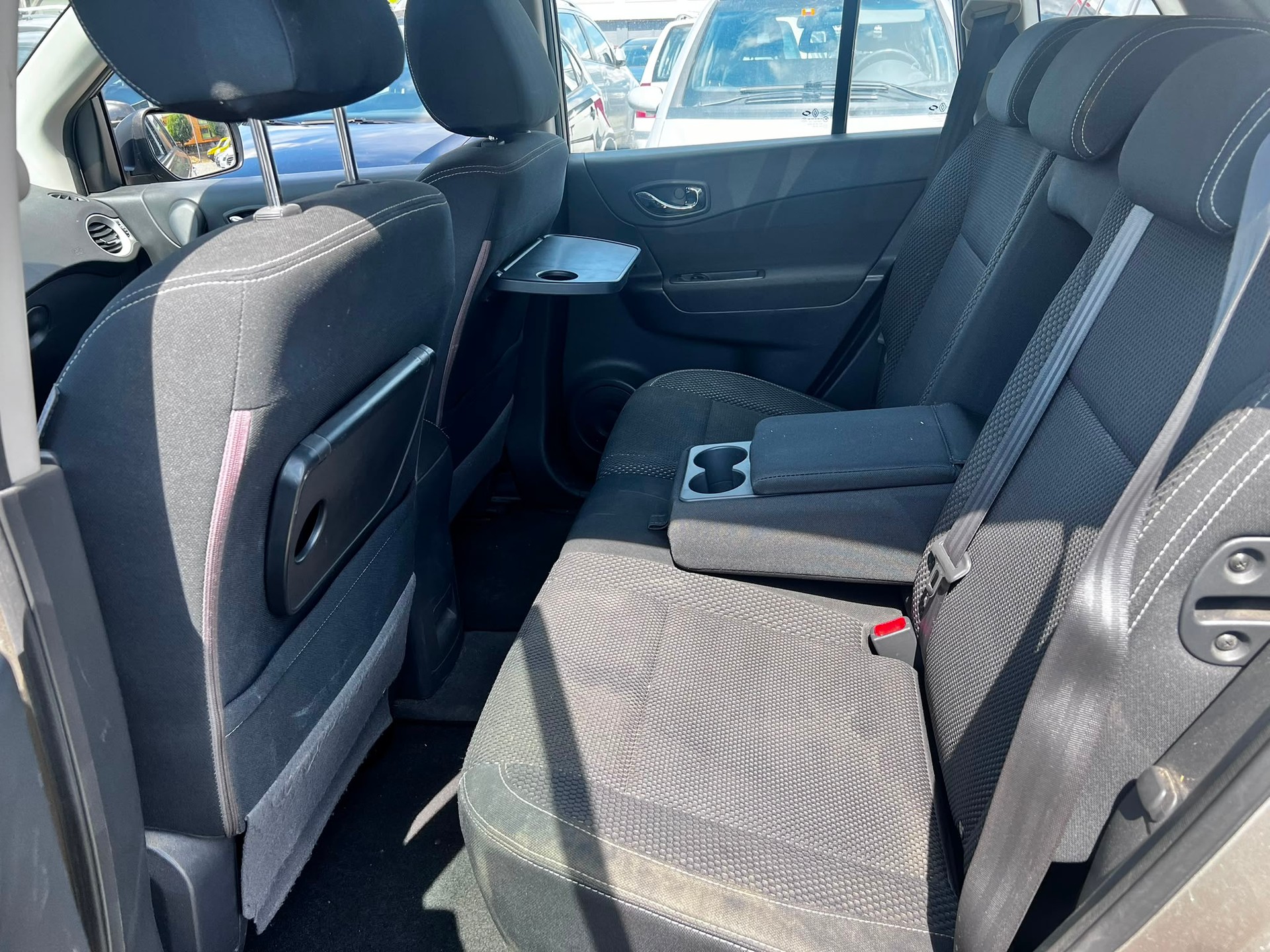 RENAULT Koleos 2.0 dCi Dynamique 4x4 Automatic-image-9