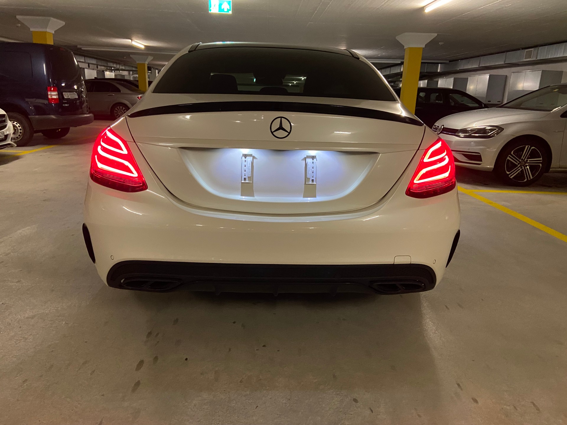 MERCEDES-BENZ C 43 AMG 4matic-image-1