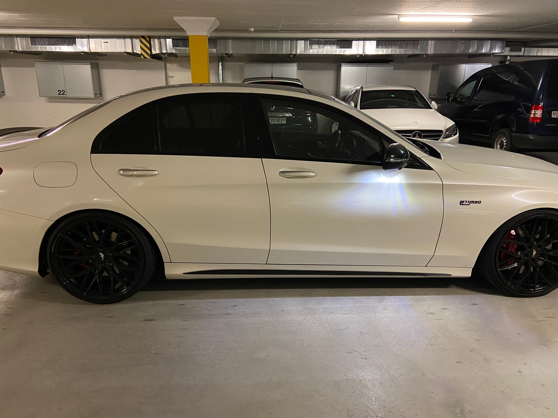 MERCEDES-BENZ C 43 AMG 4matic-image-2