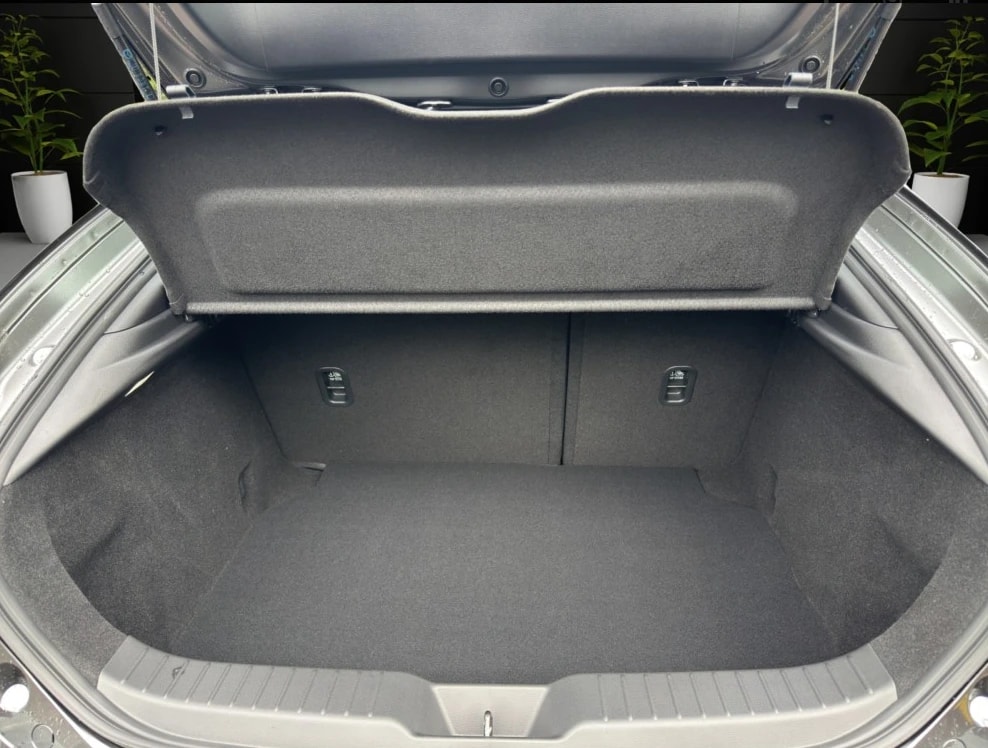 MAZDA 3 Hatchback SKYACTIV-G M Hybrid 140 Centre Line Automat-image-9