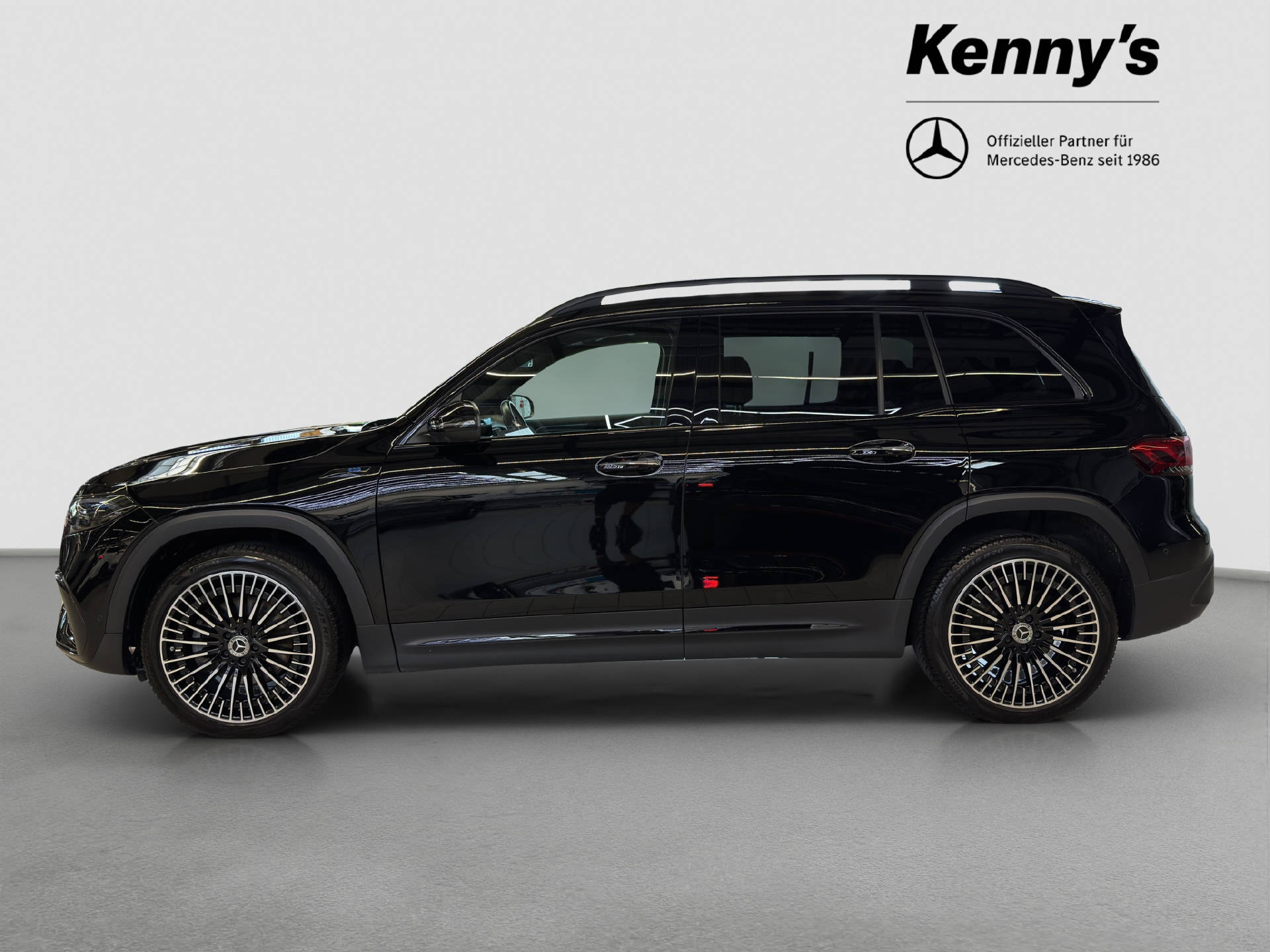 MERCEDES-BENZ EQB 350 AMG Line 4MATIC-showroom-element-2