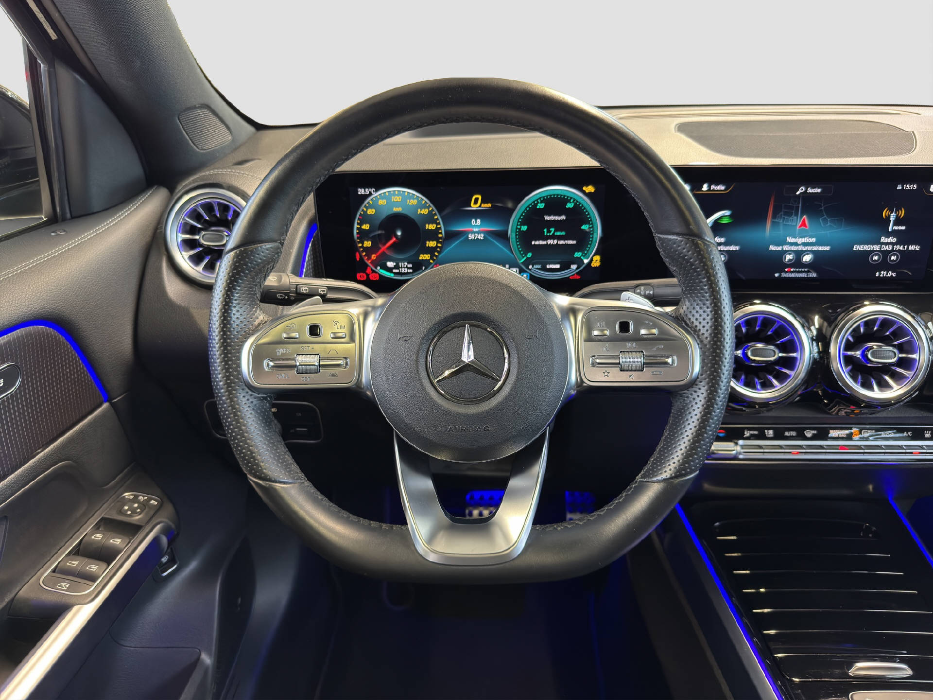 MERCEDES-BENZ EQB 350 AMG Line 4MATIC-image-8