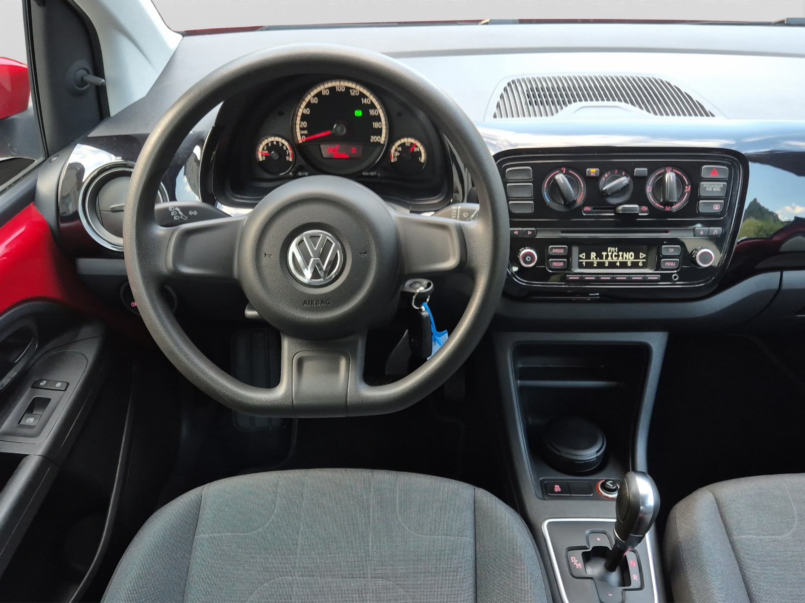 VW Up 1.0 move up ASG-image-9