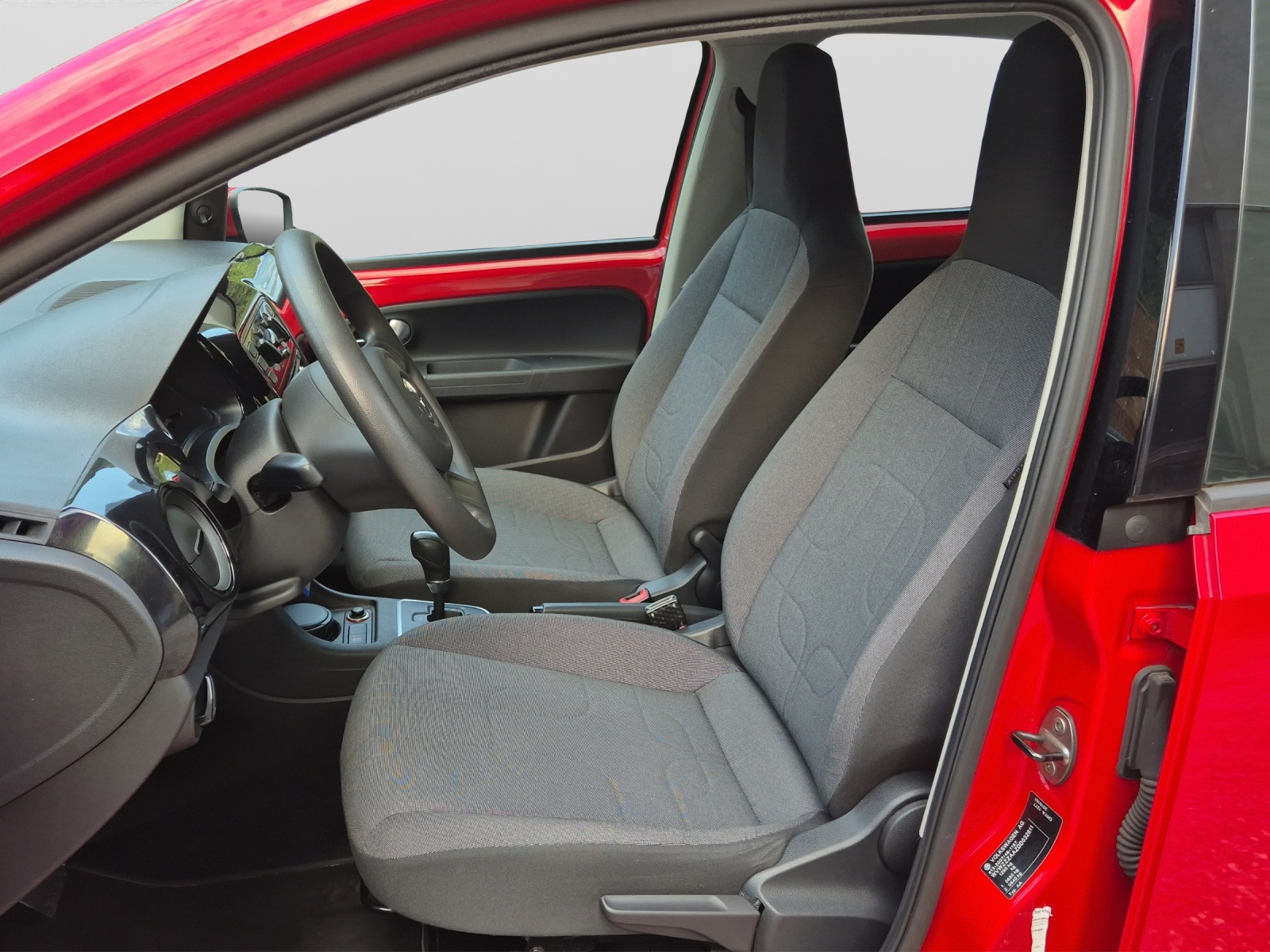 VW Up 1.0 move up ASG-image-13