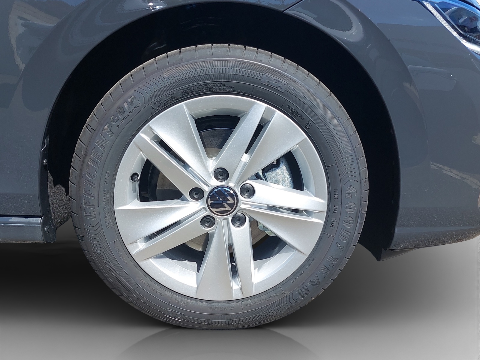 VW Golf 1.5 e TSI mHEV Value DSG-image-13