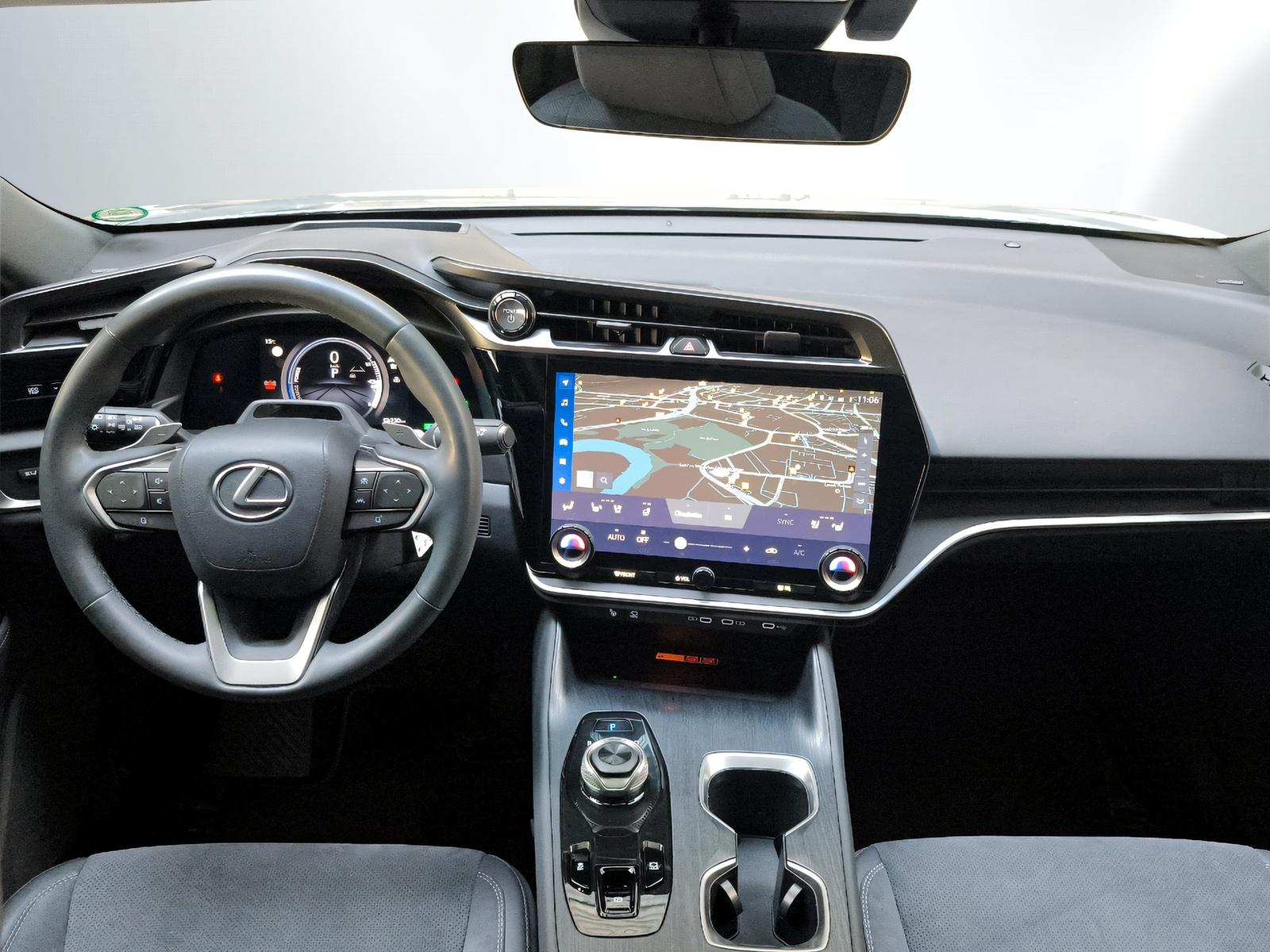 LEXUS RZ 450e Excellence-image-5