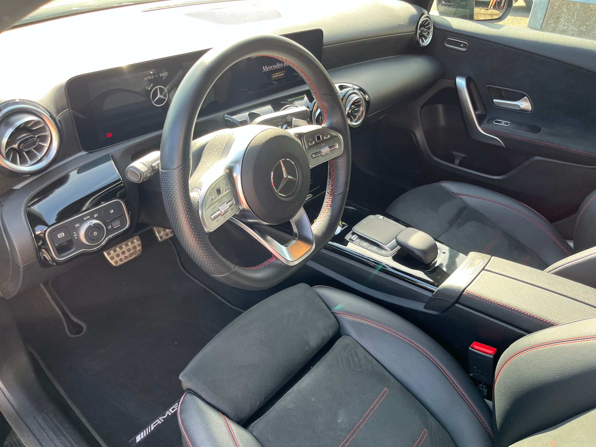 MERCEDES-BENZ A 180 Night Star AMG Line 7G-DCT (CH)-image-5