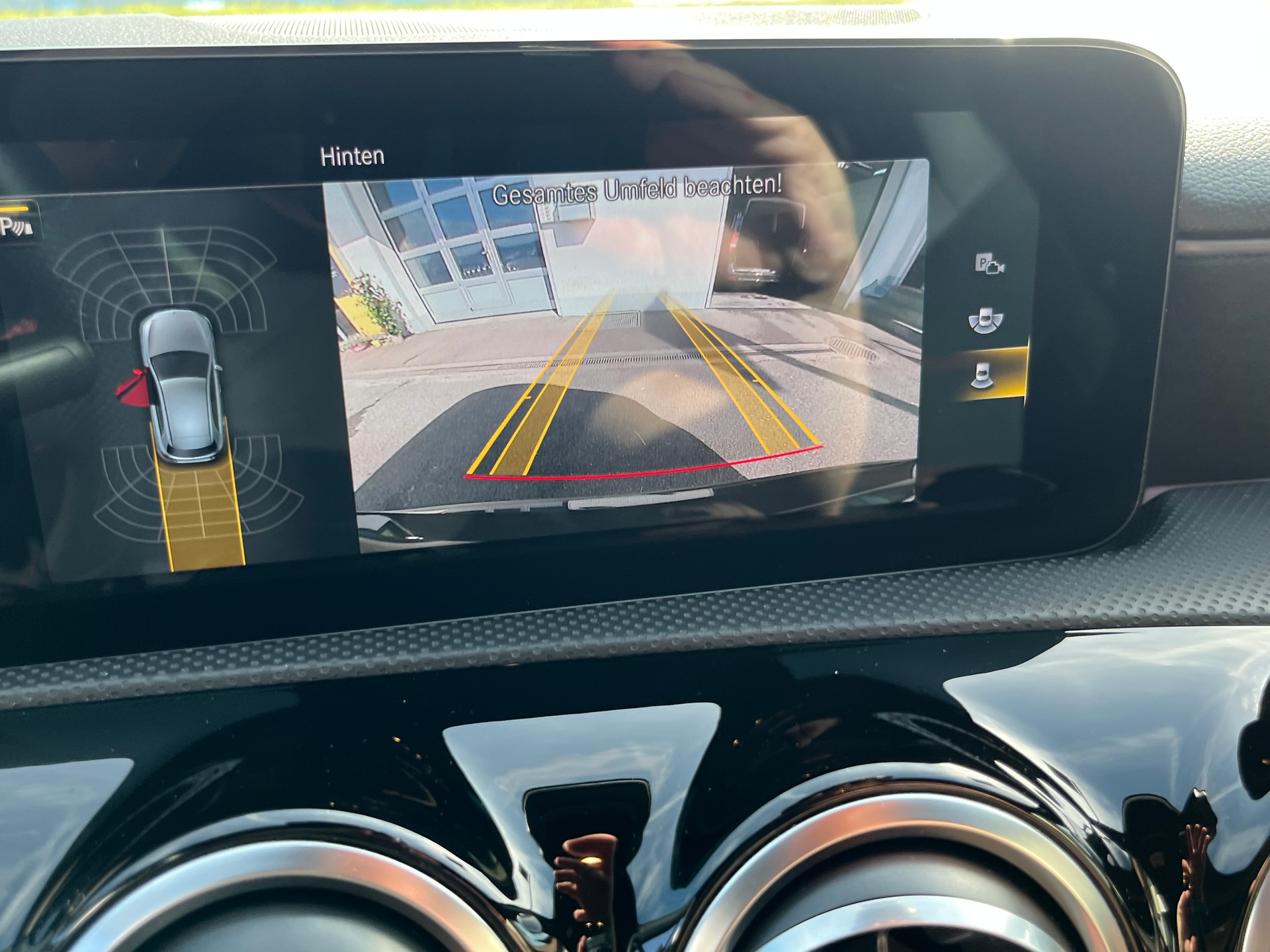 MERCEDES-BENZ A 180 Night Star AMG Line 7G-DCT (CH)-image-7