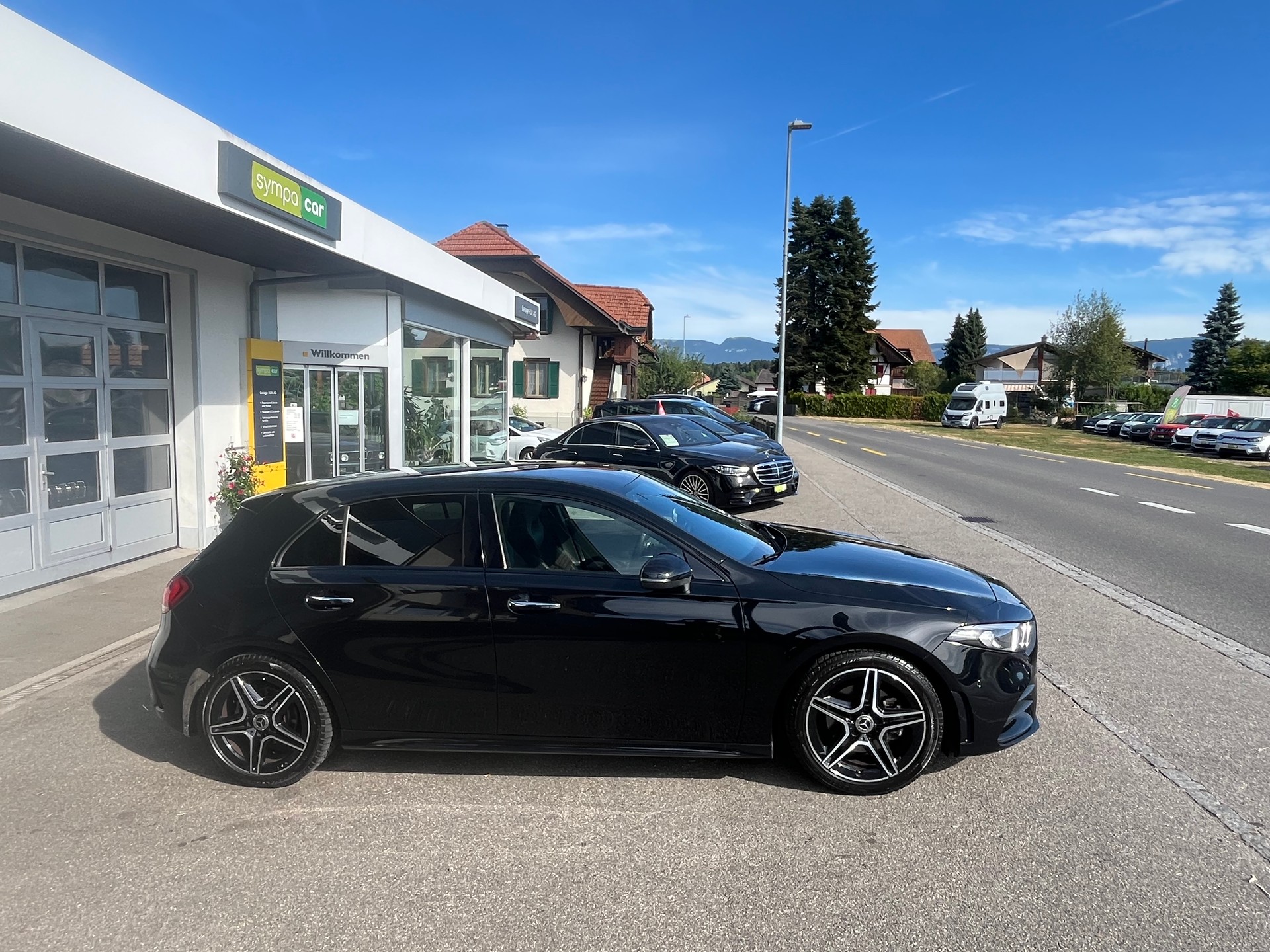 MERCEDES-BENZ A 180 Night Star AMG Line 7G-DCT (CH)-image-3