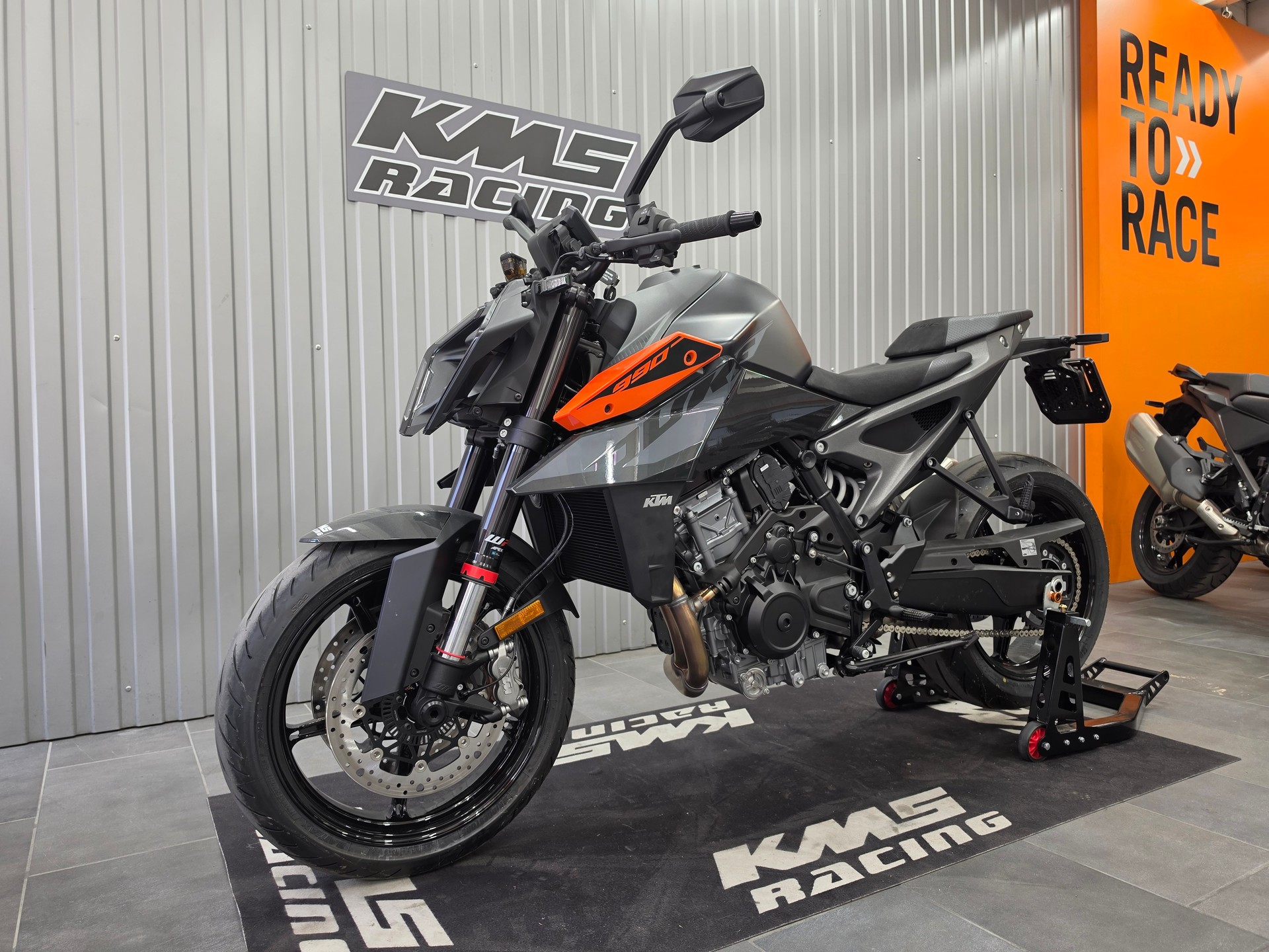 KTM 990 Duke-image-4