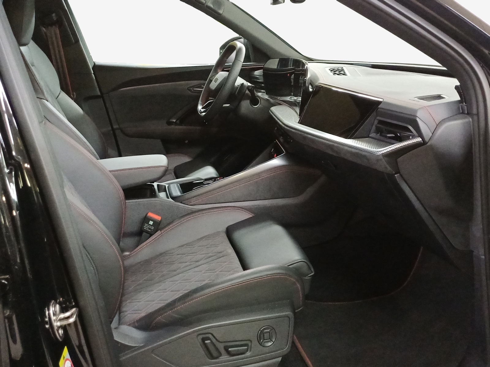 AUDI Q5 TFSI quatto 150 kW S-tronic-image-13