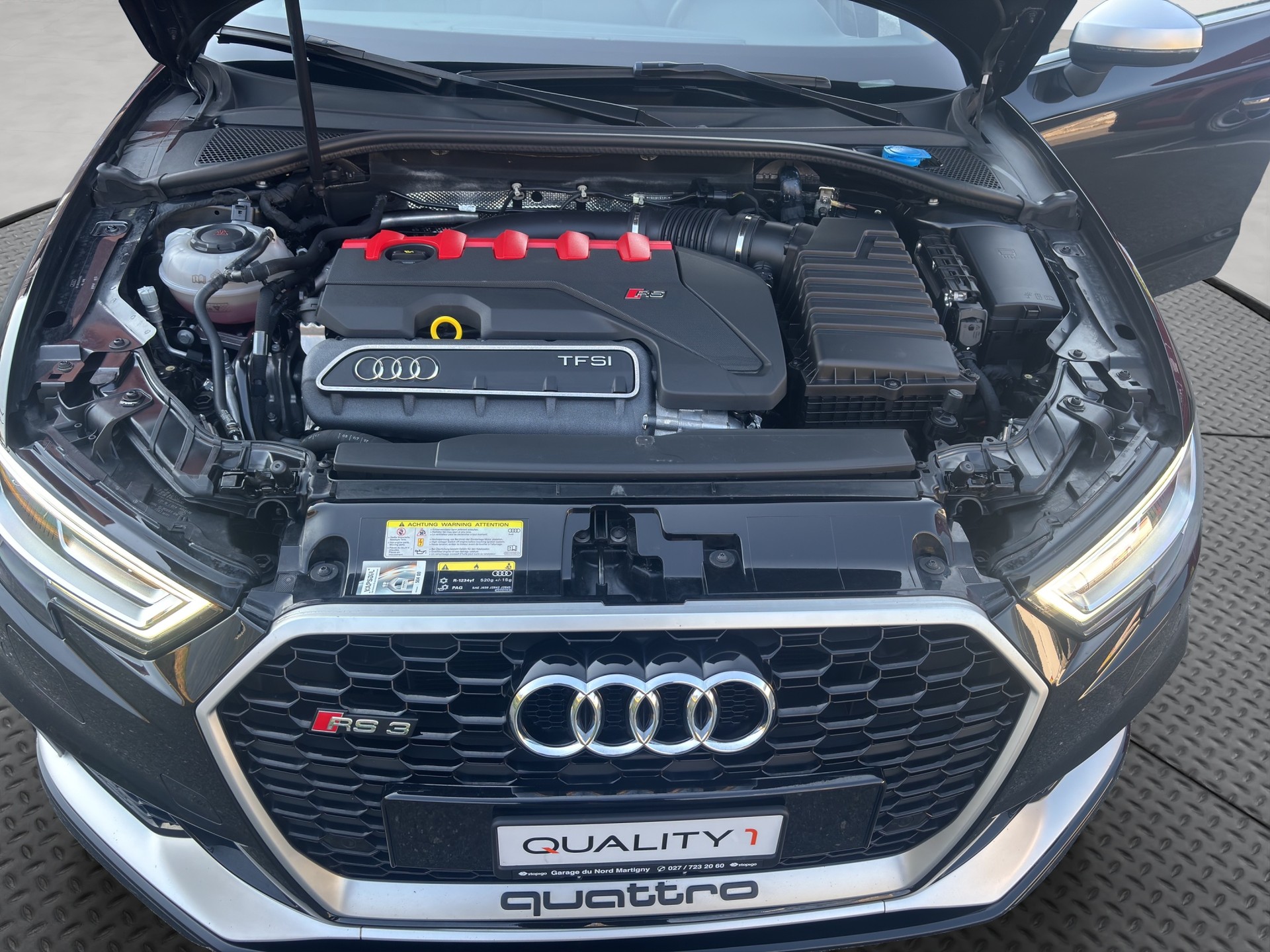 AUDI RS3 Sportback 2.5 TSI quattro S-tronic-image-15