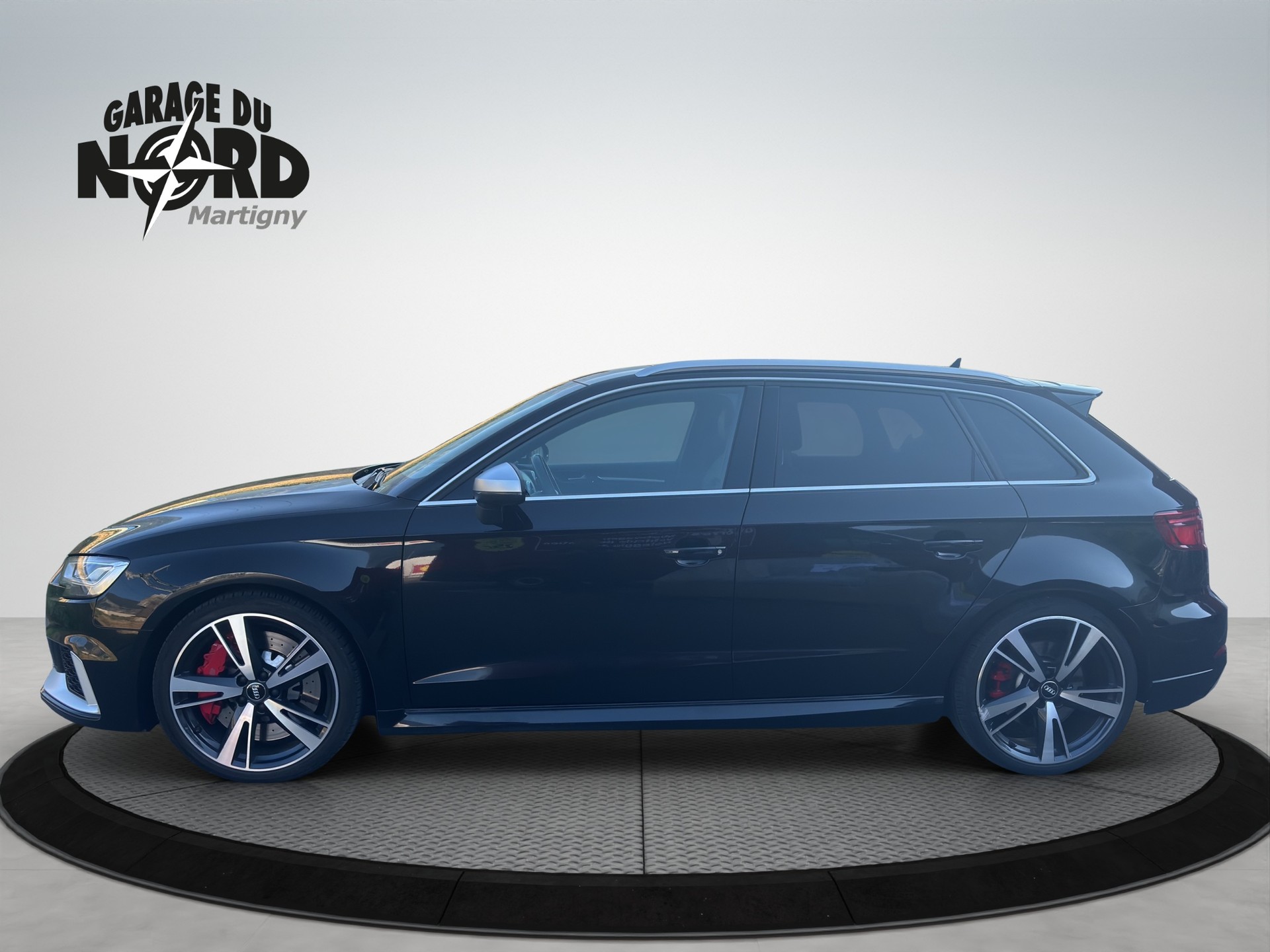 AUDI RS3 Sportback 2.5 TSI quattro S-tronic-image-2