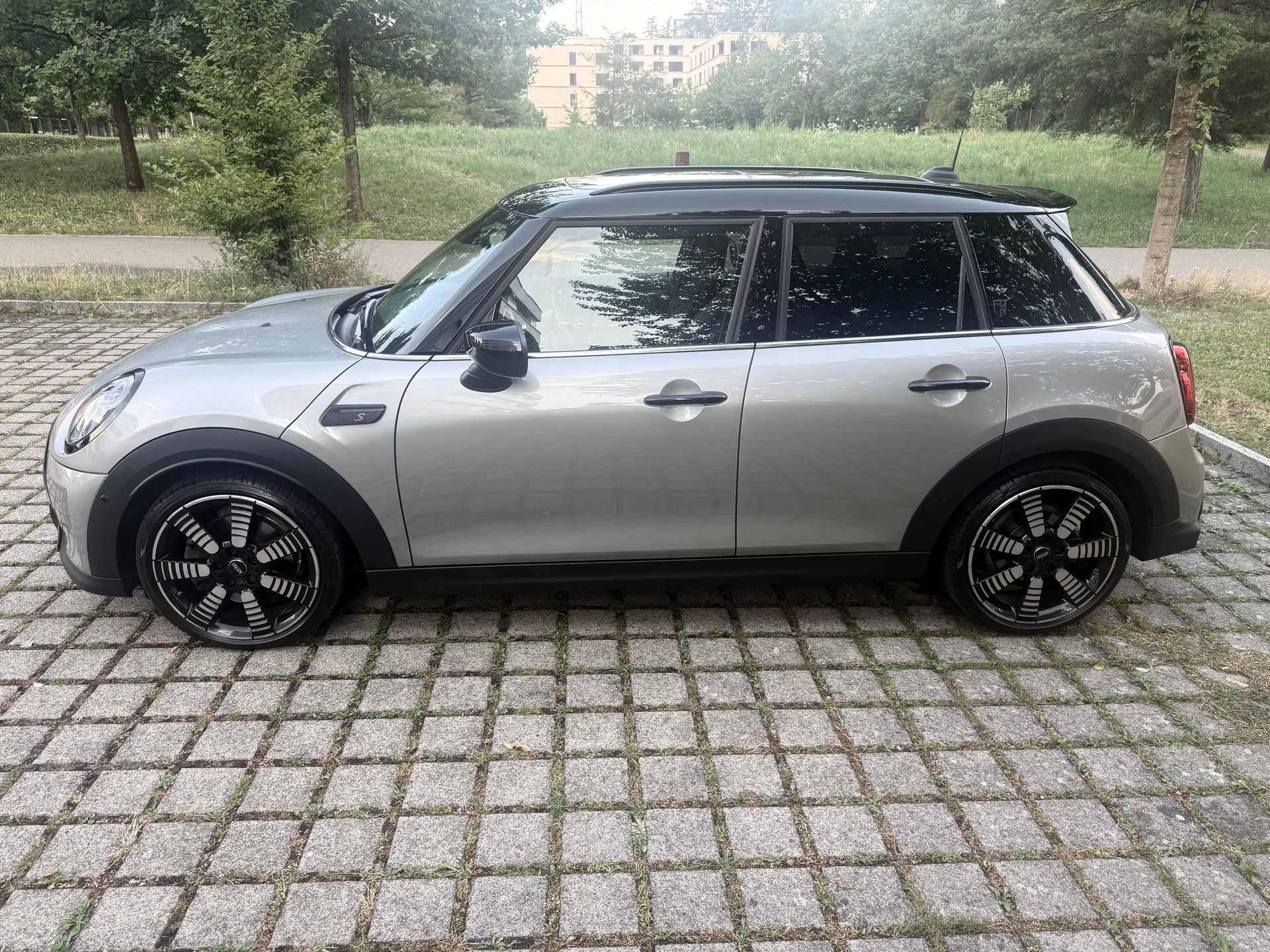 MINI 2.0i Cooper S SDKG-image-3