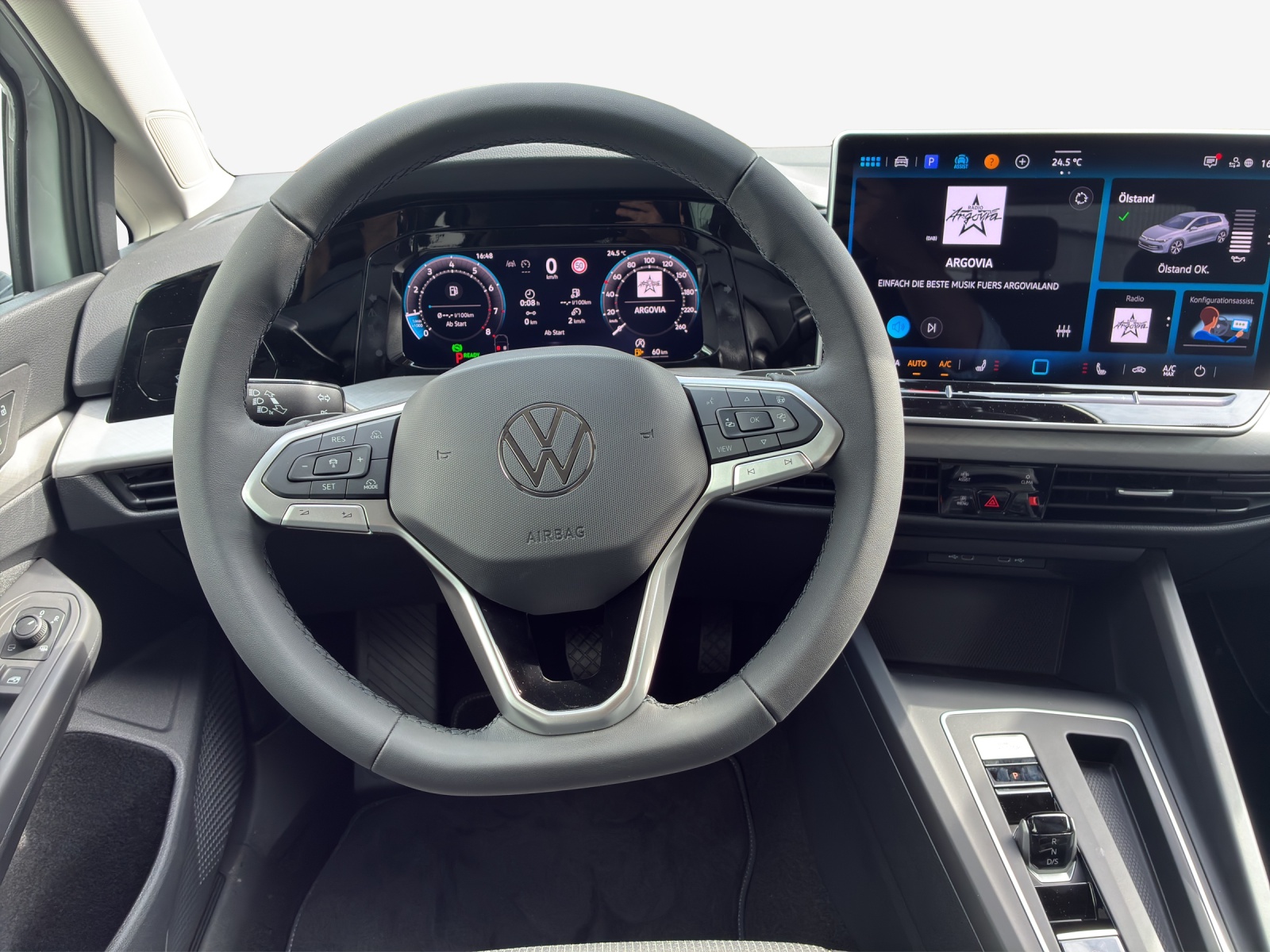 VW Golf 1.5 e TSI mHEV Value DSG-image-9