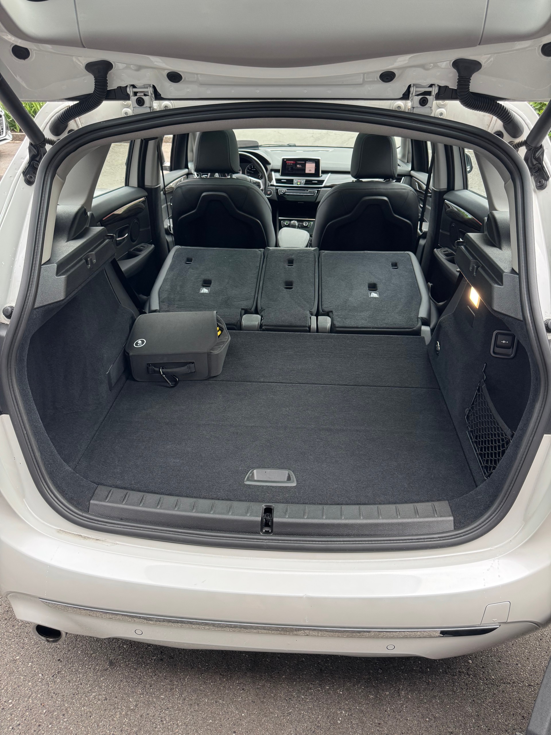 BMW 225xe iPerformance Active Tourer Steptronic Luxury Line-image-11