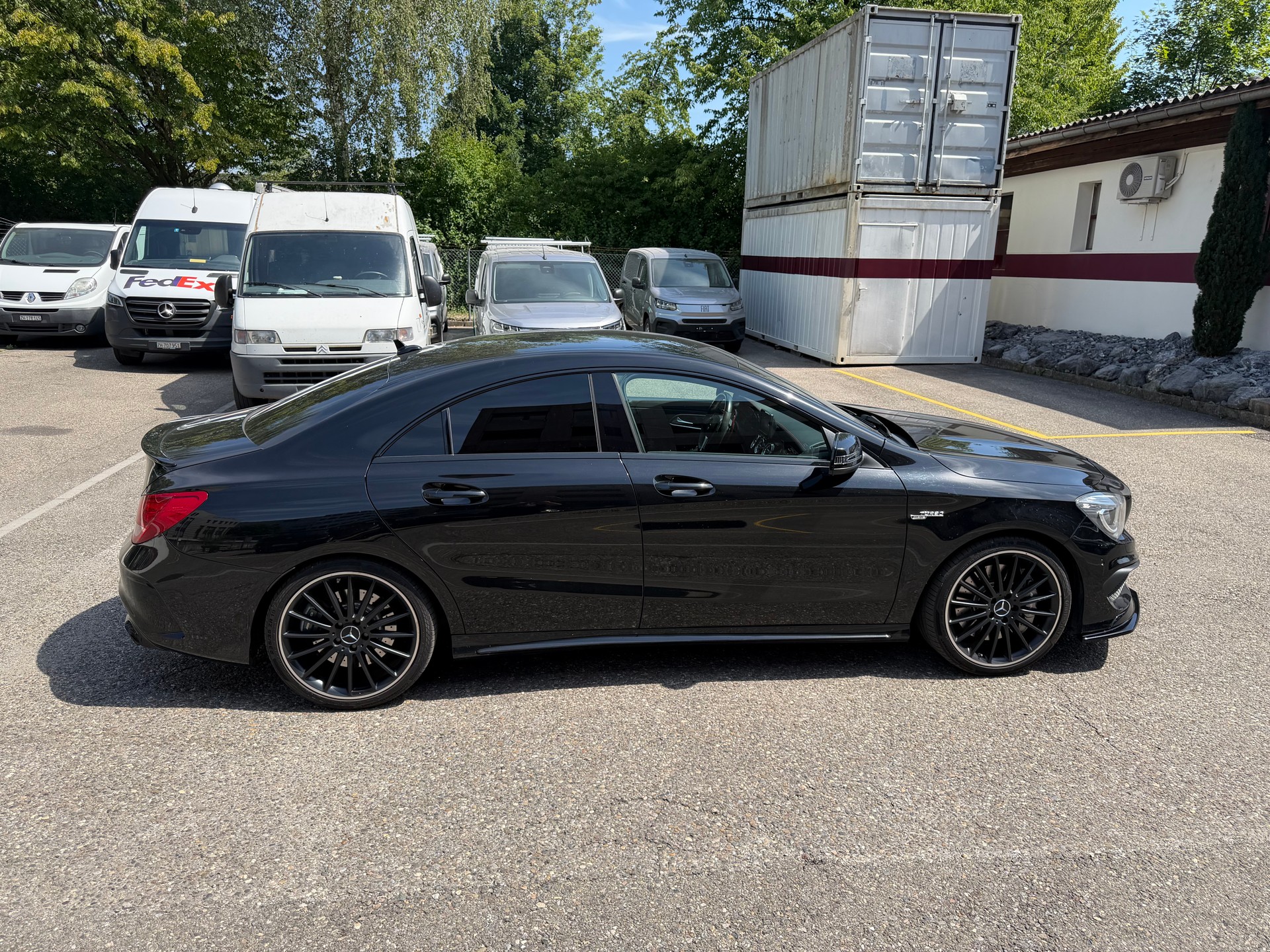 MERCEDES-BENZ CLA 45 AMG 4m-image-4
