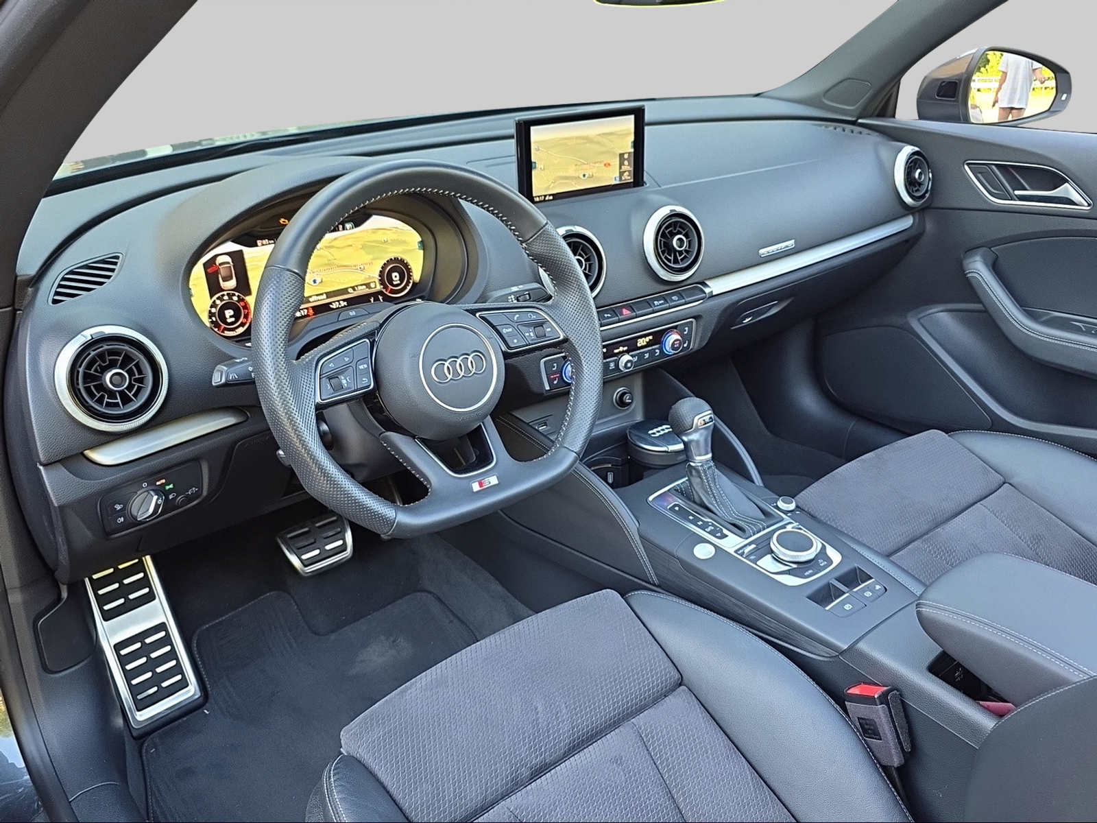 AUDI A3 Cabriolet 2.0 TFSI Sport quattro S-tronic-image-11