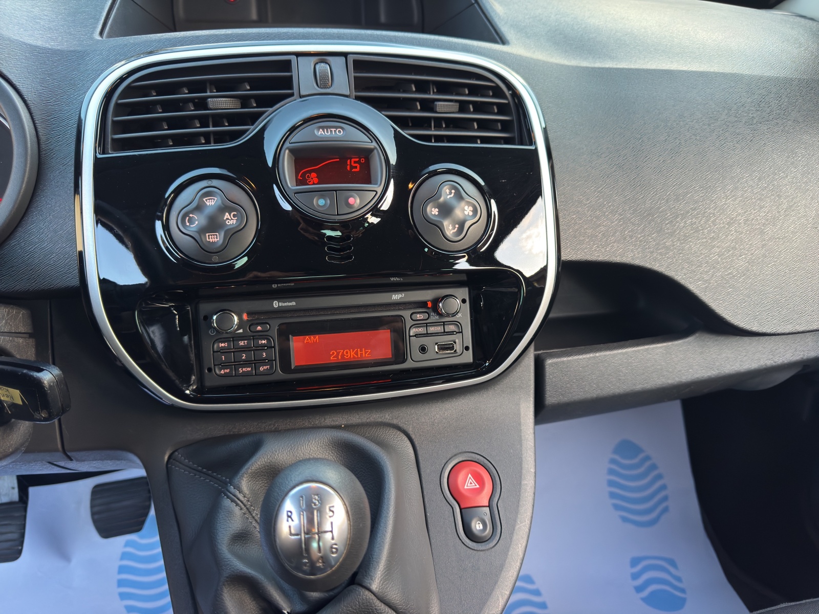 RENAULT Renault Kangoo 1.5 dCi Diesel | 1. Hand | Servicegepflegt | Frisch ab Service & MFK-image-15