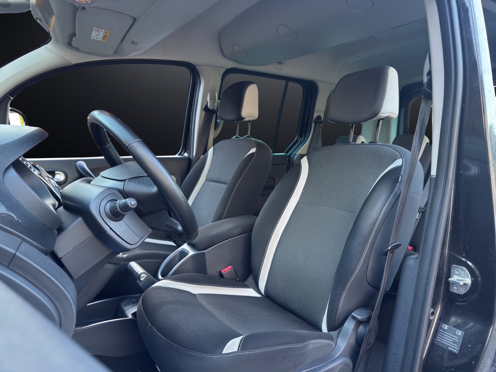 RENAULT Renault Kangoo 1.5 dCi Diesel | 1. Hand | Servicegepflegt | Frisch ab Service & MFK-image-19