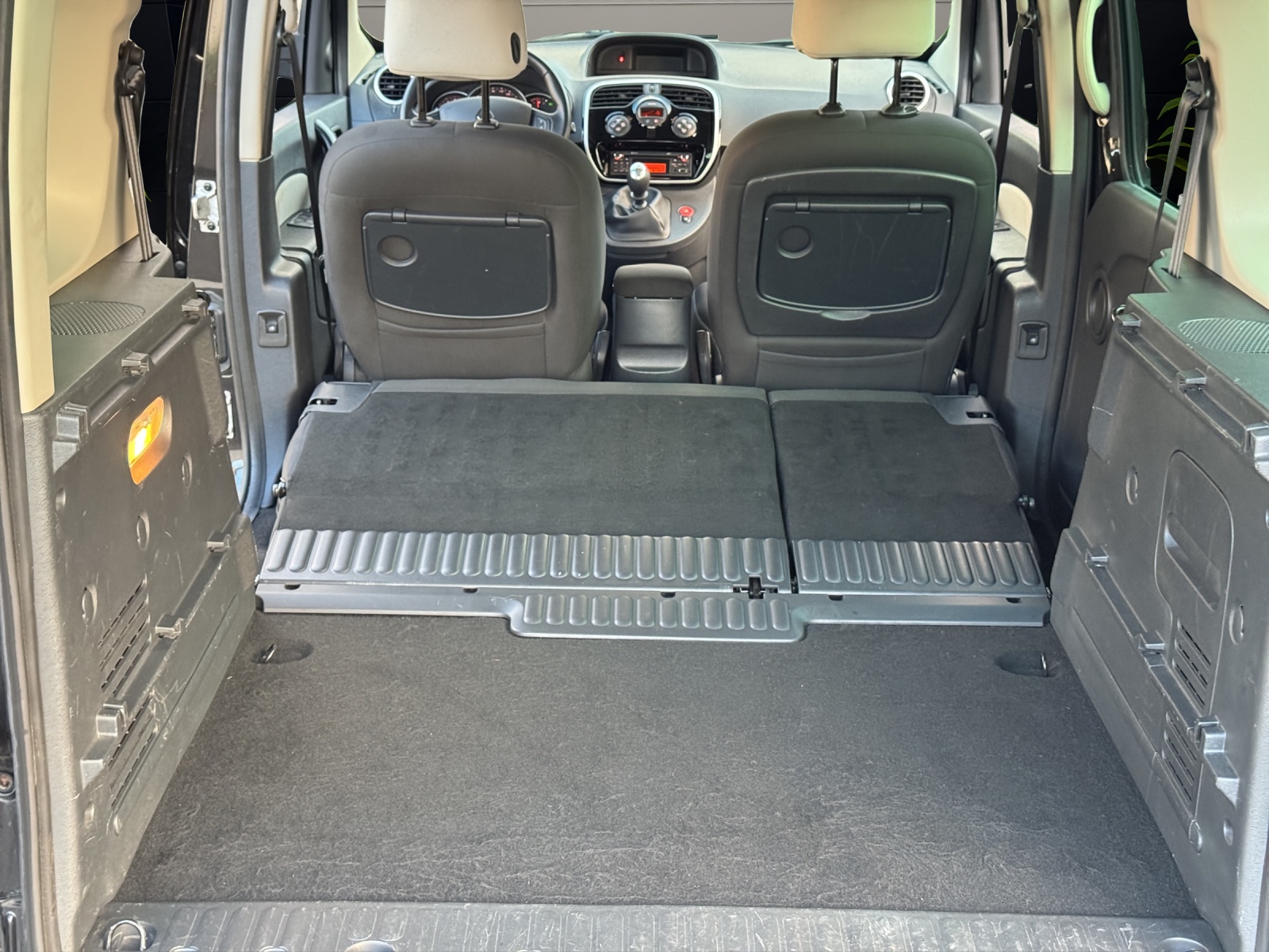 RENAULT Renault Kangoo 1.5 dCi Diesel | 1. Hand | Servicegepflegt | Frisch ab Service & MFK-image-8