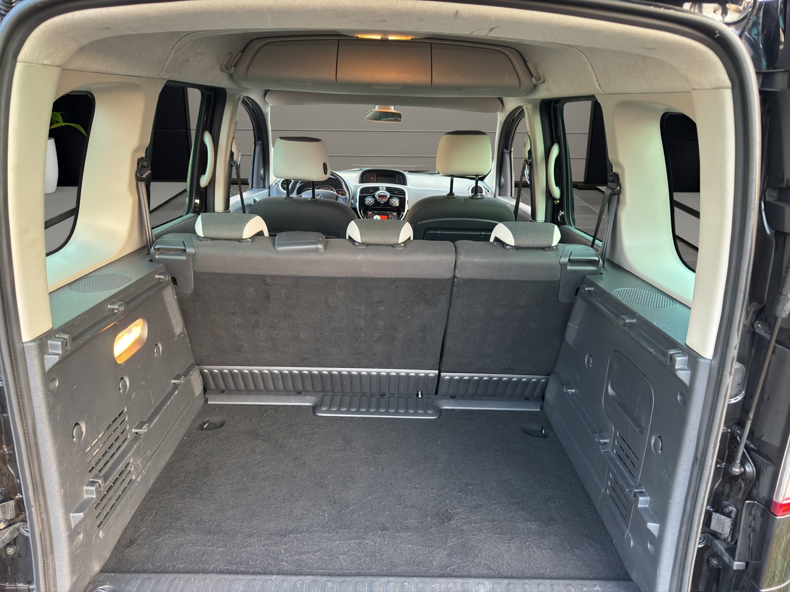 RENAULT Renault Kangoo 1.5 dCi Diesel | 1. Hand | Servicegepflegt | Frisch ab Service & MFK-image-9