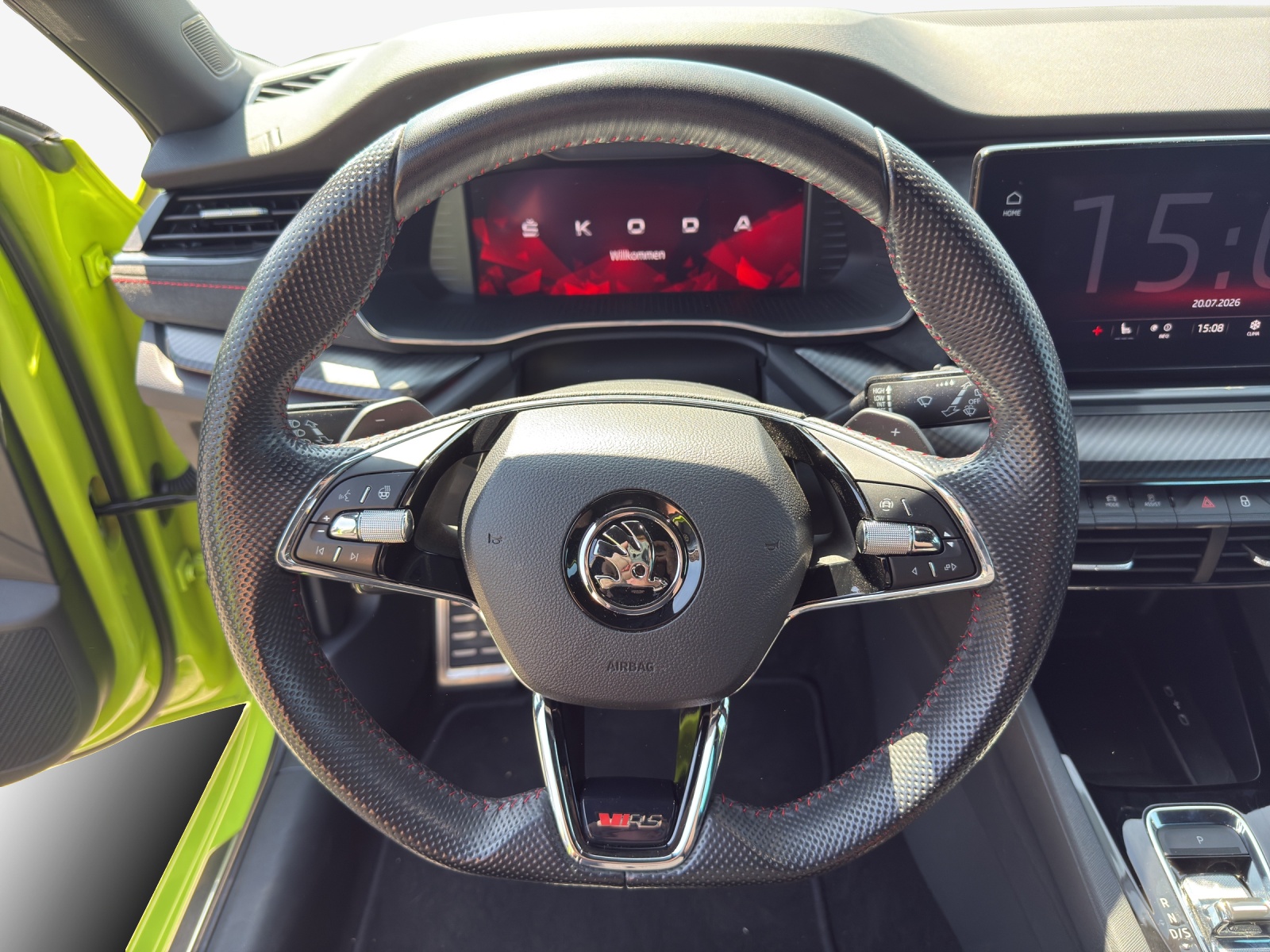 SKODA Octavia Combi 2.0 TSI DSG RS-image-9