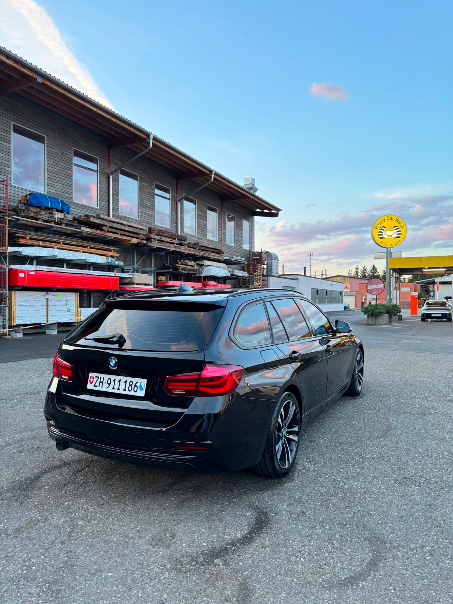 BMW 318d-image-2