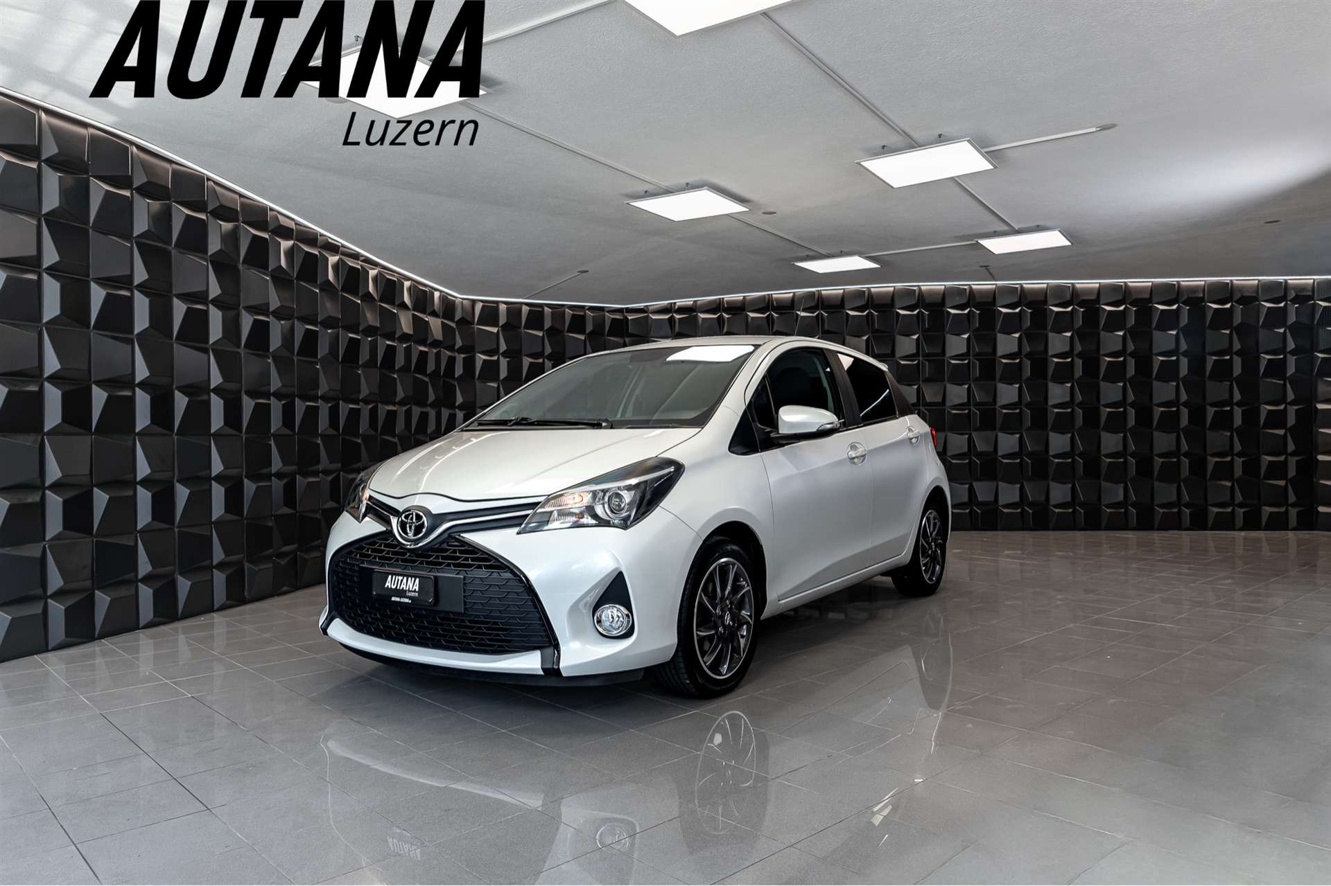 TOYOTA Yaris 1.33 Sol Premium Multidrive S-image-0