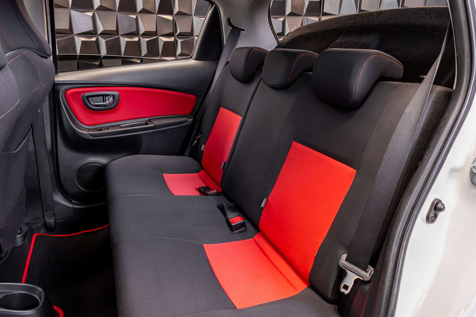 TOYOTA Yaris 1.33 Sol Premium Multidrive S-image-19