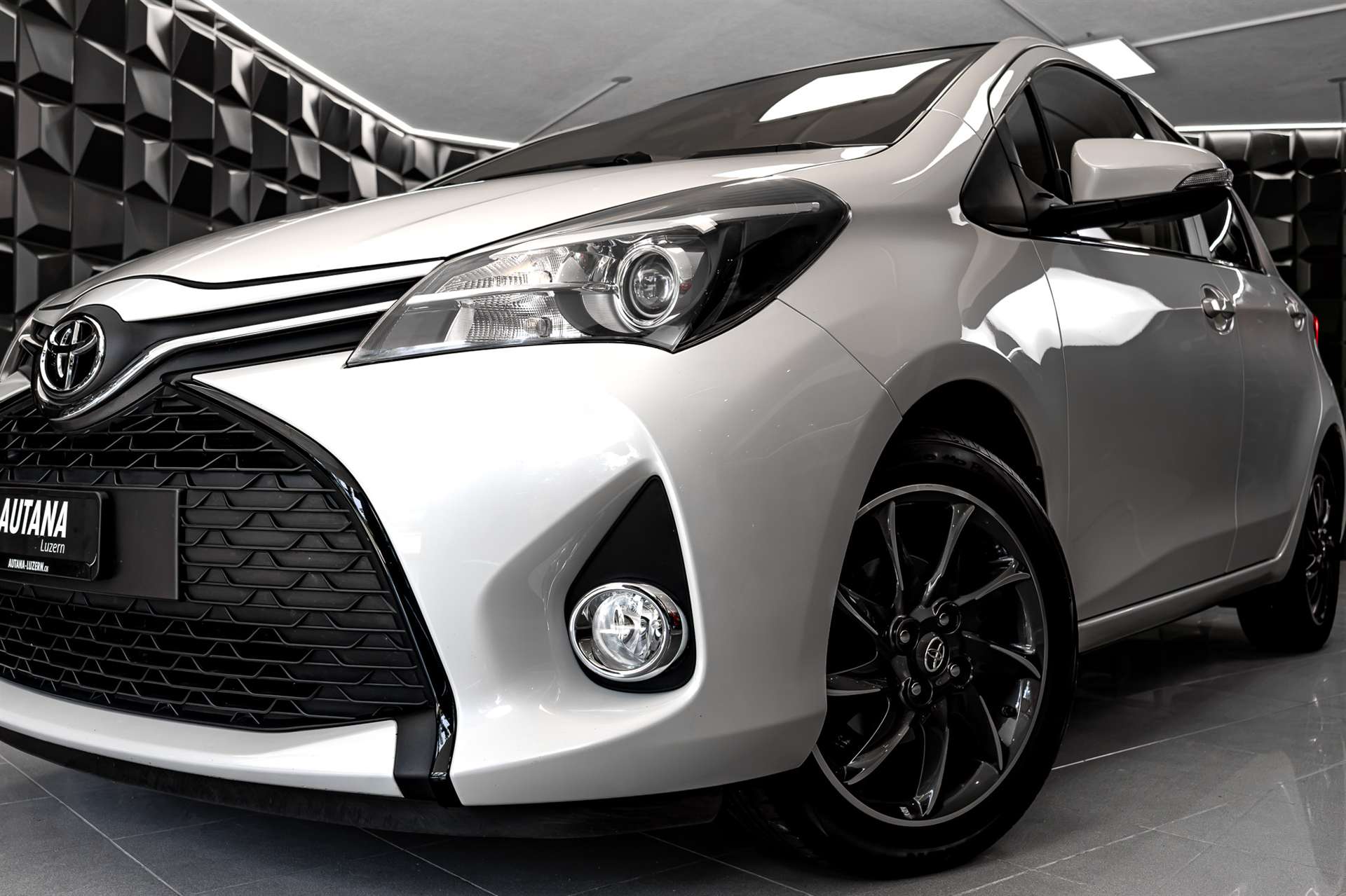 TOYOTA Yaris 1.33 Sol Premium Multidrive S-image-22